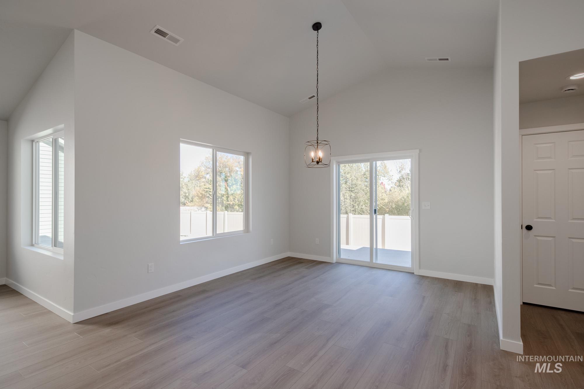 344 N Cranesbill Ave, Kuna, Idaho 83634, 4 Bedrooms, 2 Bathrooms, Residential For Sale, Price $459,990,MLS 98964558