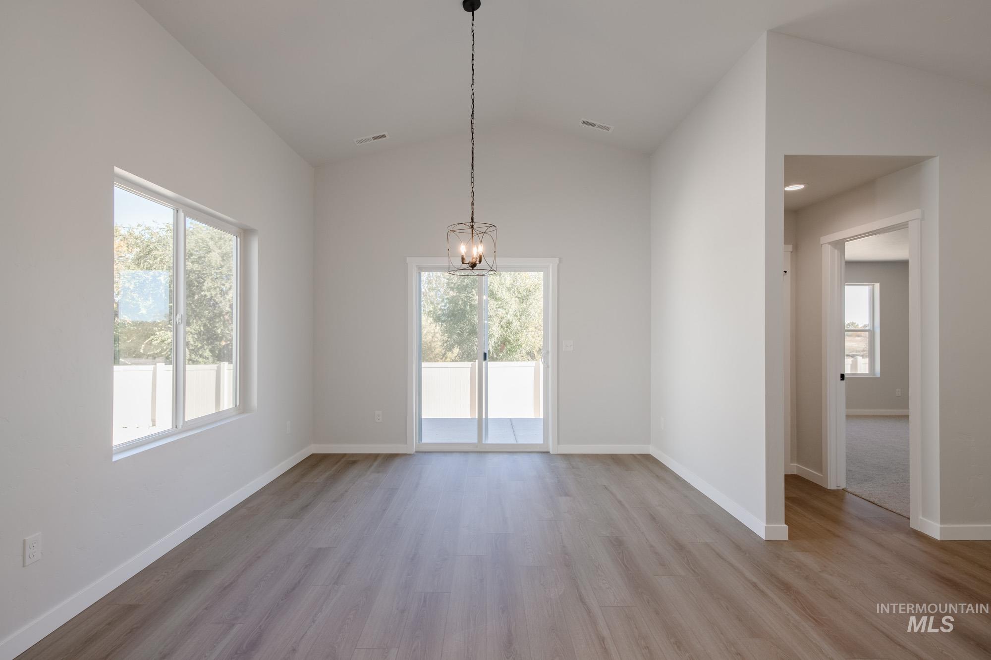 344 N Cranesbill Ave, Kuna, Idaho 83634, 4 Bedrooms, 2 Bathrooms, Residential For Sale, Price $459,990,MLS 98964558