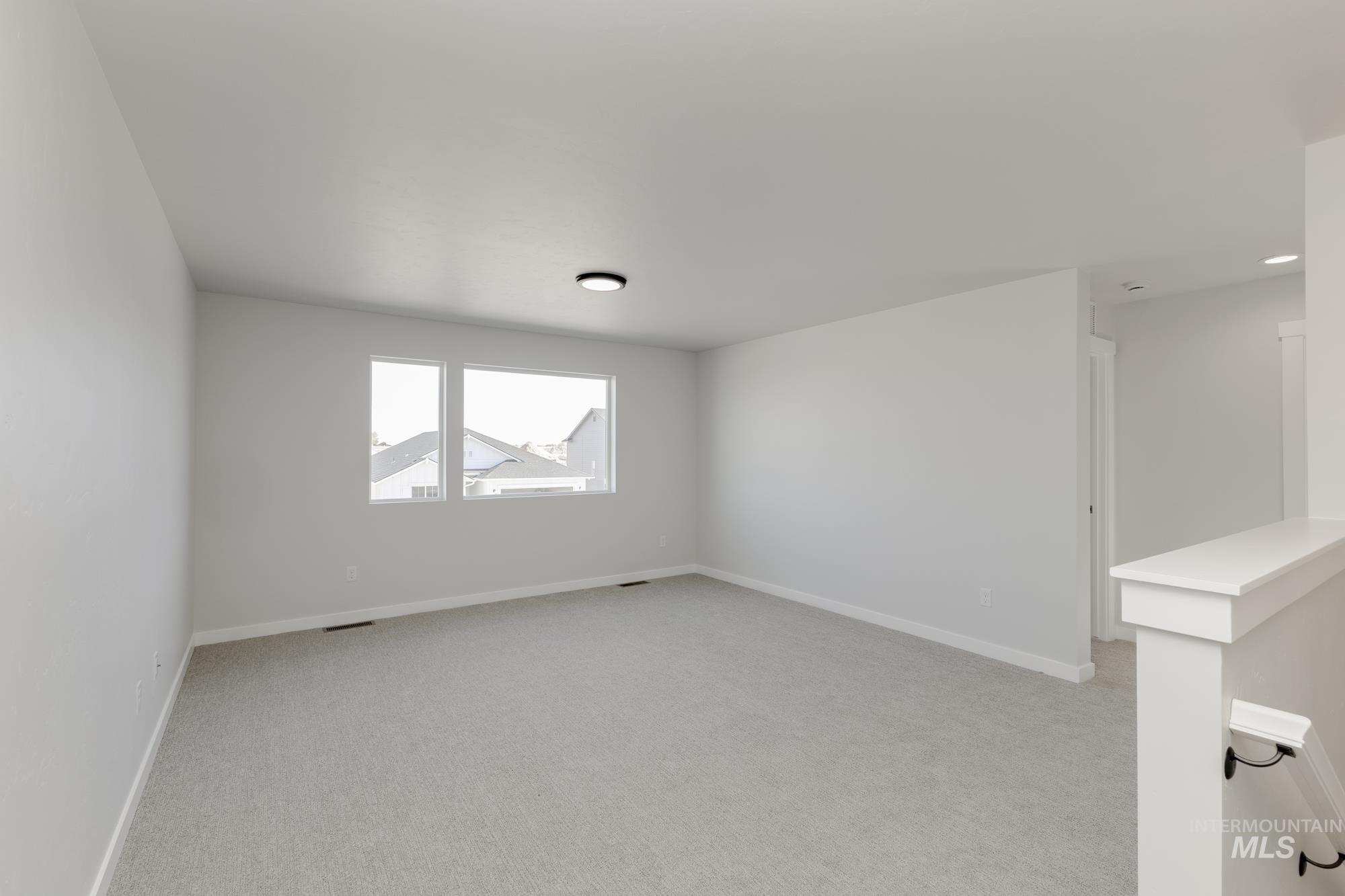 6985 S Old Farm Ave, Meridian, Idaho 83642, 5 Bedrooms, 3 Bathrooms, Residential For Sale, Price $521,990,MLS 98964560