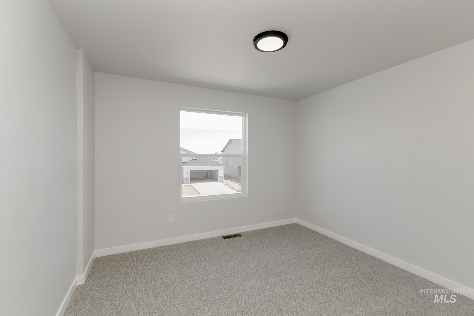 6985 S Old Farm Ave, Meridian, Idaho 83642, 5 Bedrooms, 3 Bathrooms, Residential For Sale, Price $521,990,MLS 98964560