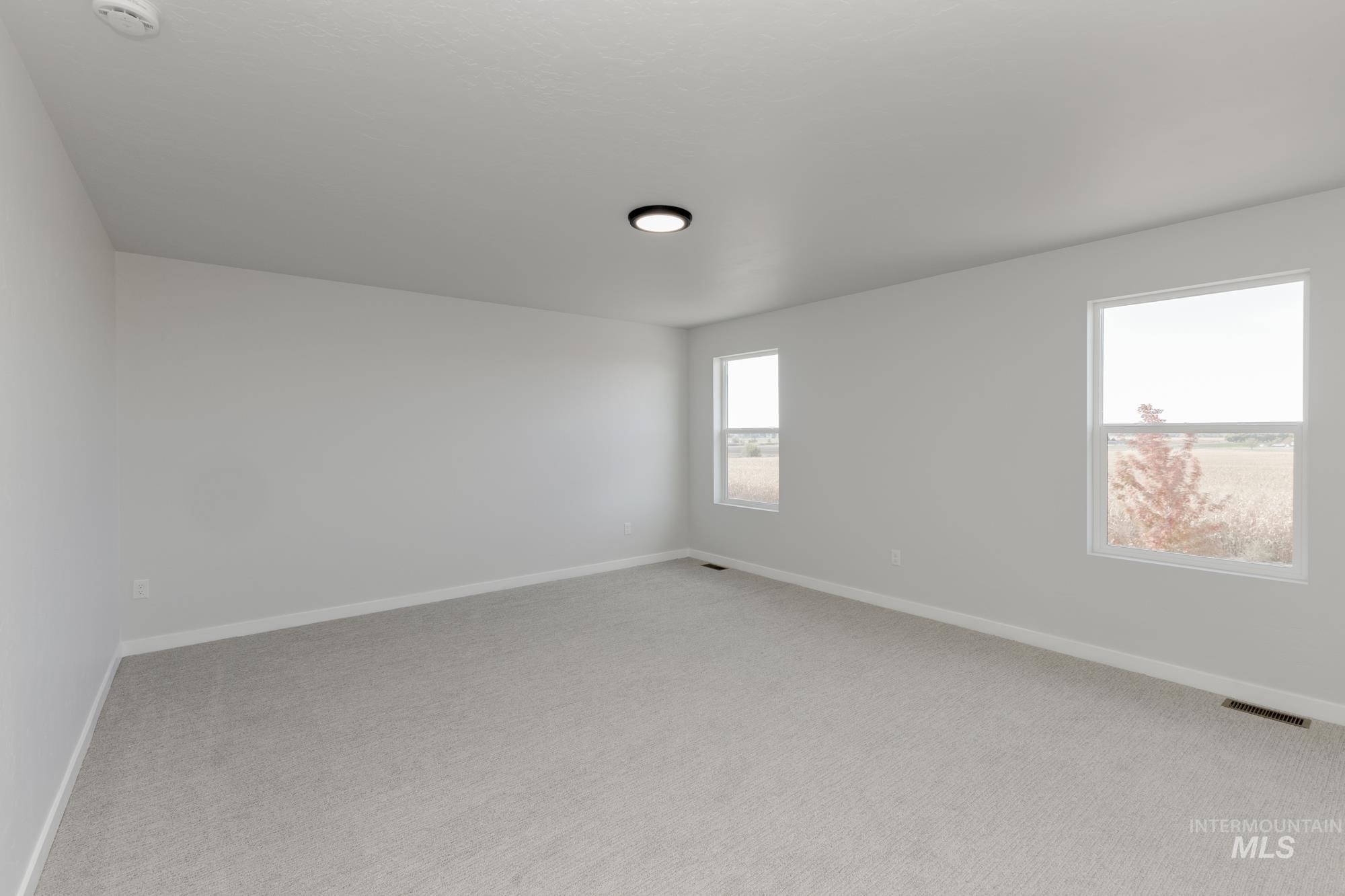 6985 S Old Farm Ave, Meridian, Idaho 83642, 5 Bedrooms, 3 Bathrooms, Residential For Sale, Price $521,990,MLS 98964560