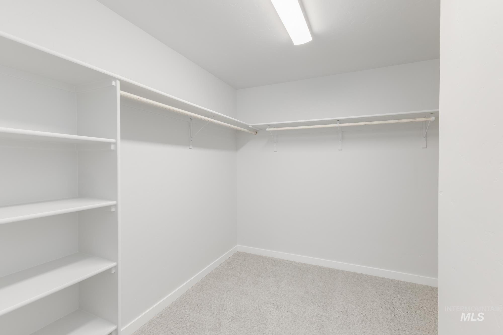 6985 S Old Farm Ave, Meridian, Idaho 83642, 5 Bedrooms, 3 Bathrooms, Residential For Sale, Price $521,990,MLS 98964560