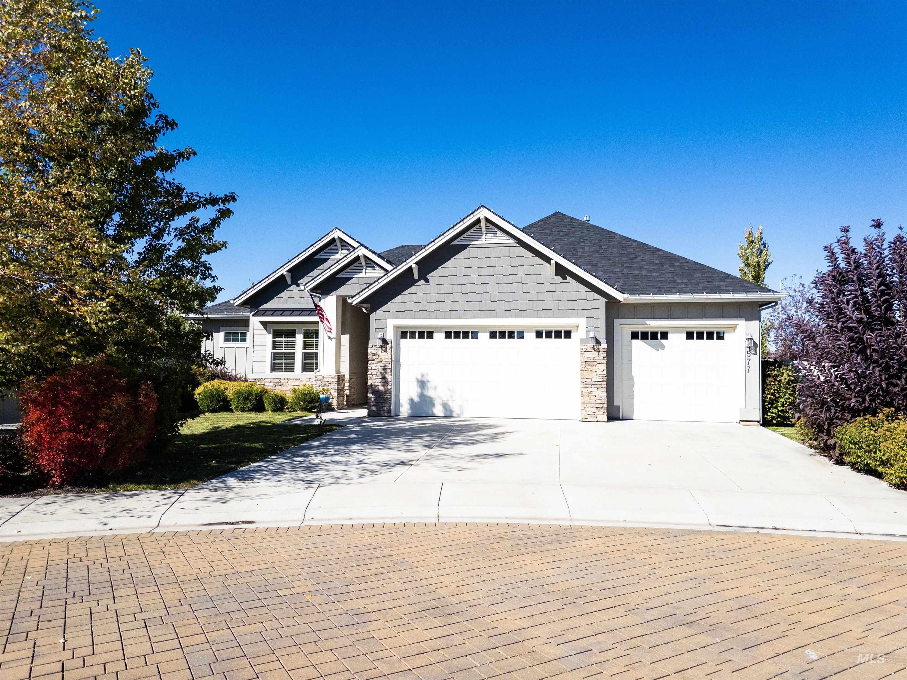 4577 N Comiso, Meridian, Idaho 83646, 4 Bedrooms, 2.5 Bathrooms, Residential For Sale, Price $650,000, 98964569