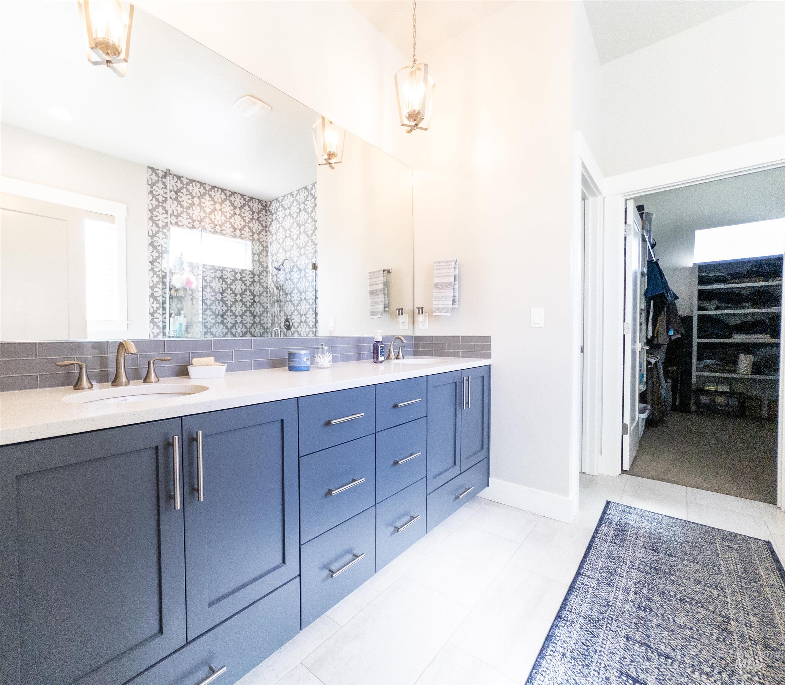 4577 N Comiso, Meridian, Idaho 83646, 4 Bedrooms, 2.5 Bathrooms, Residential For Sale, Price $675,000,MLS 98964569