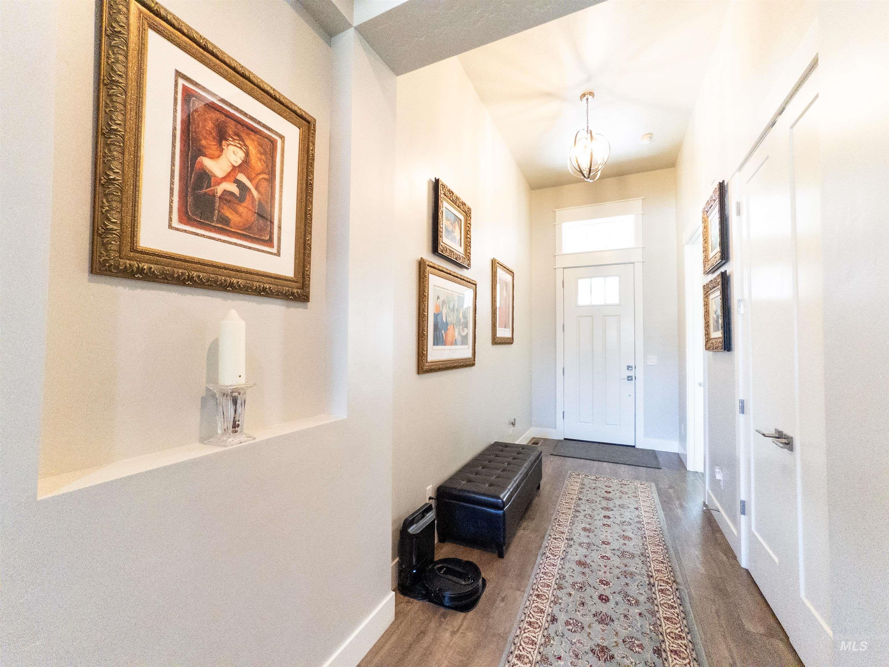 4577 N Comiso, Meridian, Idaho 83646, 4 Bedrooms, 2.5 Bathrooms, Residential For Sale, Price $675,000,MLS 98964569