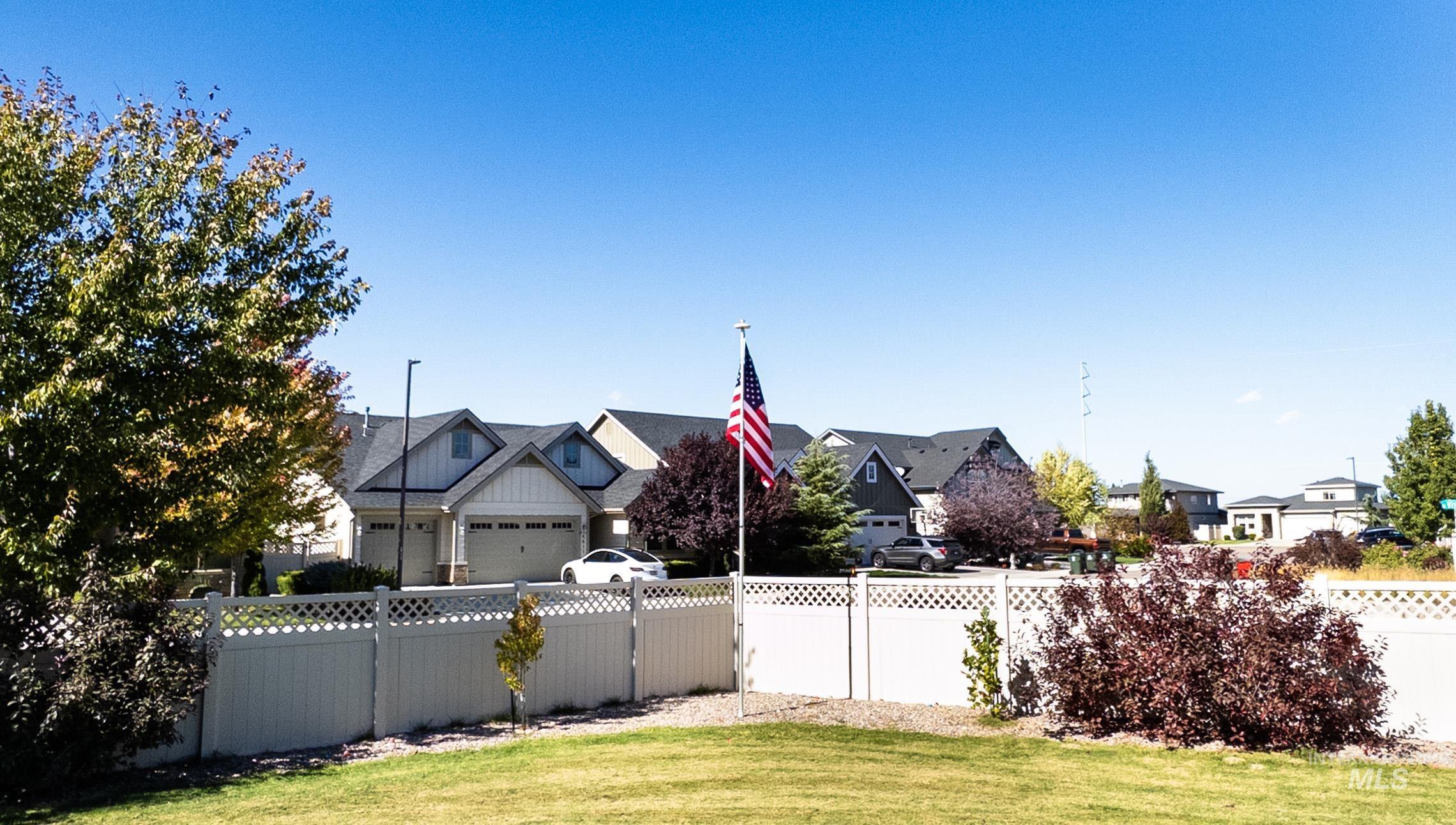 4577 N Comiso, Meridian, Idaho 83646, 4 Bedrooms, 2.5 Bathrooms, Residential For Sale, Price $675,000,MLS 98964569