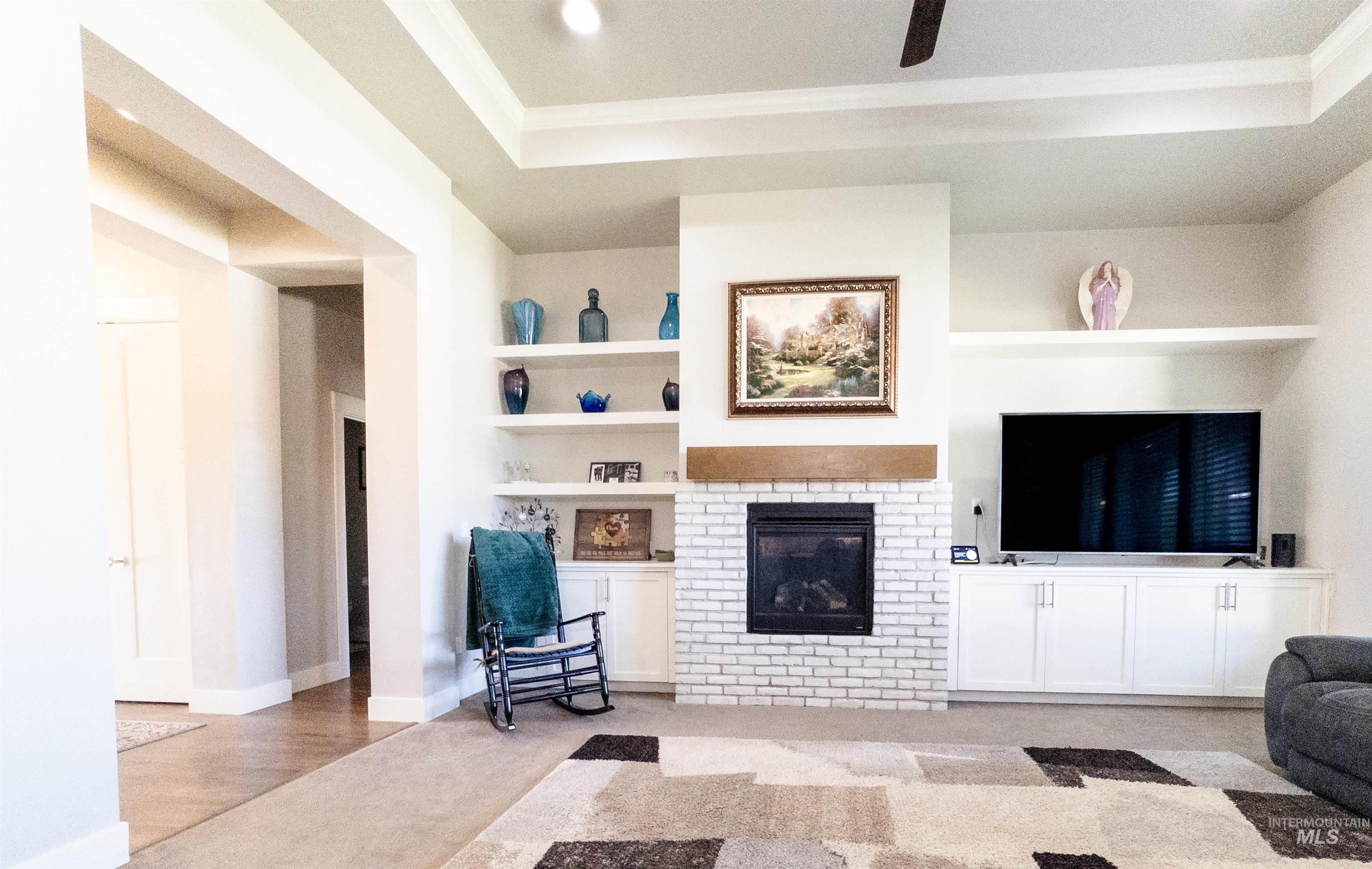 4577 N Comiso, Meridian, Idaho 83646, 4 Bedrooms, 2.5 Bathrooms, Residential For Sale, Price $675,000,MLS 98964569