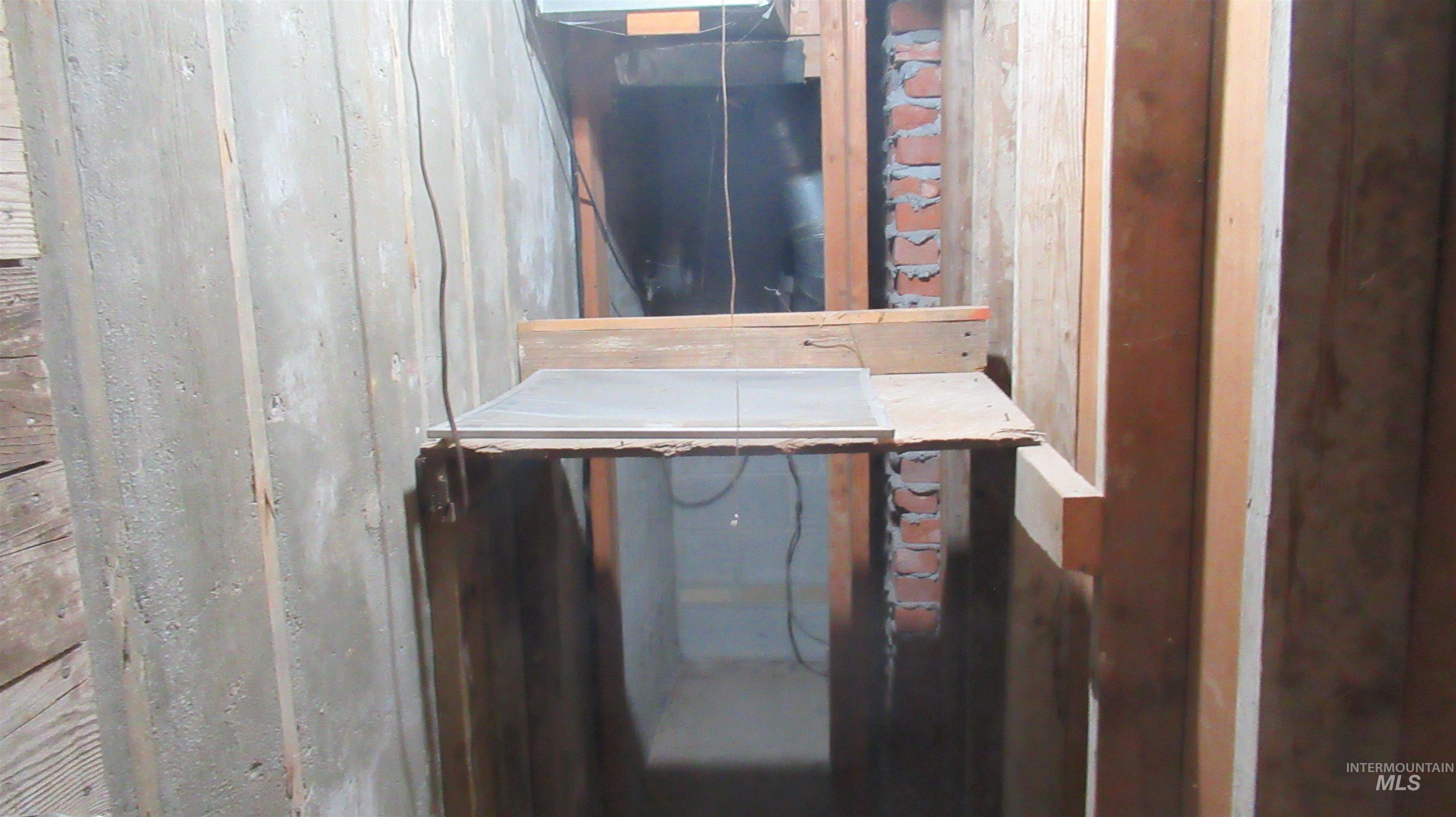 1317 SW 30 th Street, Ontario, Oregon 97914, 5 Bedrooms, 3 Bathrooms, Residential For Sale, Price $349,900,MLS 98964571