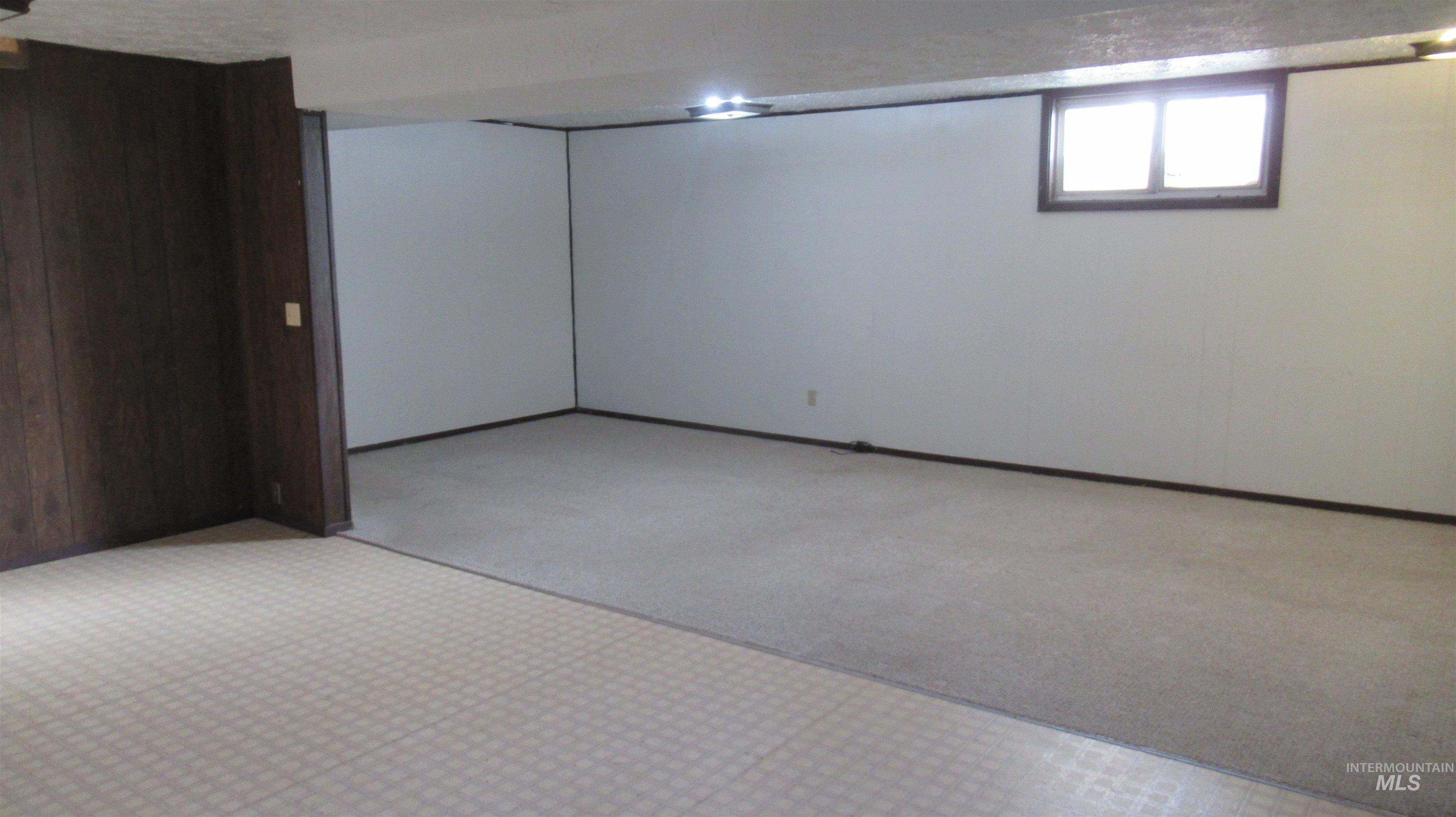 1317 SW 30 th Street, Ontario, Oregon 97914, 5 Bedrooms, 3 Bathrooms, Residential For Sale, Price $349,900,MLS 98964571