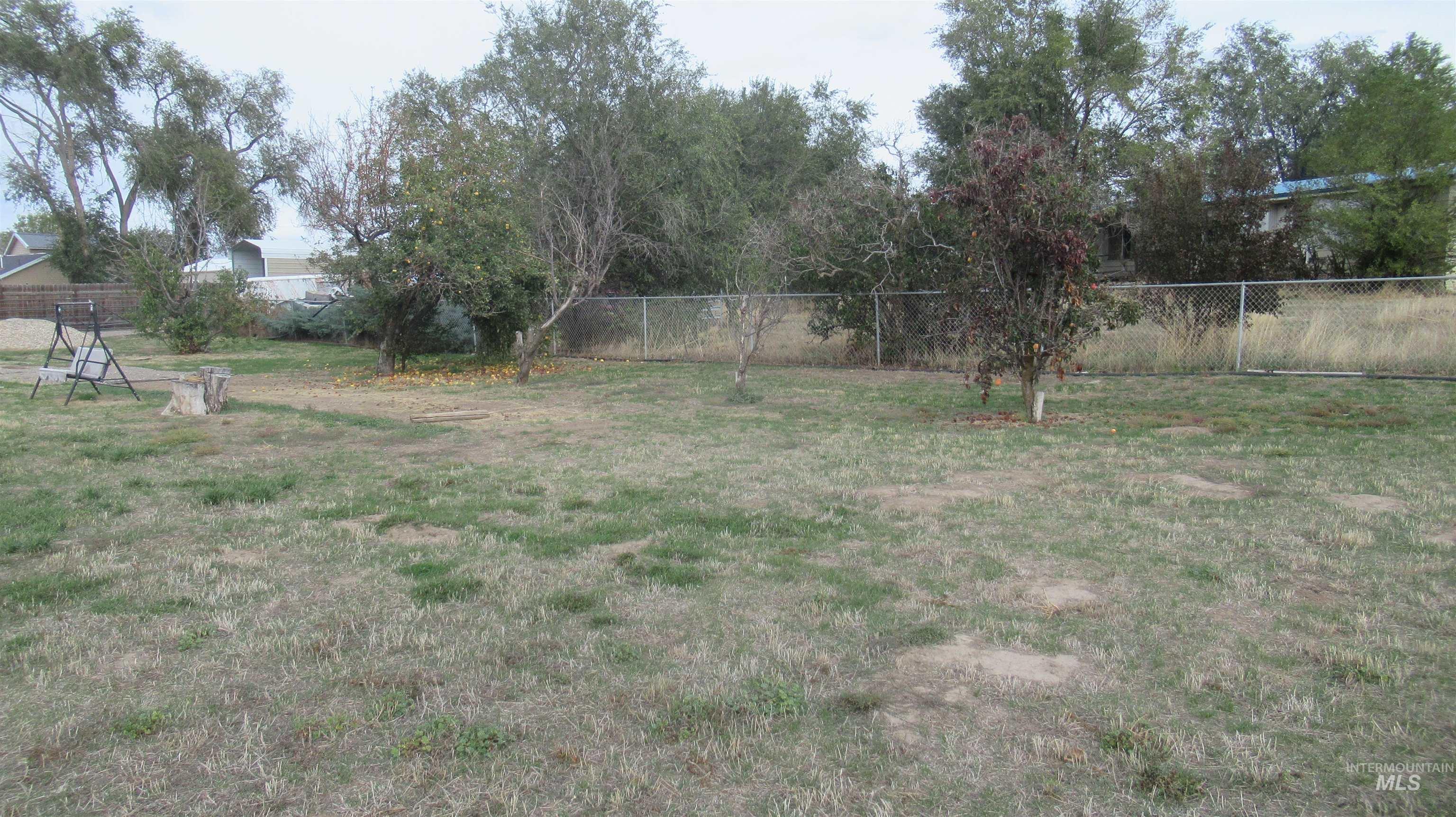 1317 SW 30 th Street, Ontario, Oregon 97914, 5 Bedrooms, 3 Bathrooms, Residential For Sale, Price $349,900,MLS 98964571