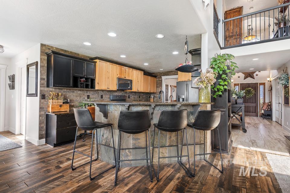 4535 SE 3rd Ave, New Plymouth, Idaho 83655, 4 Bedrooms, 3.5 Bathrooms, Residential For Sale, Price $1,110,000,MLS 98964575