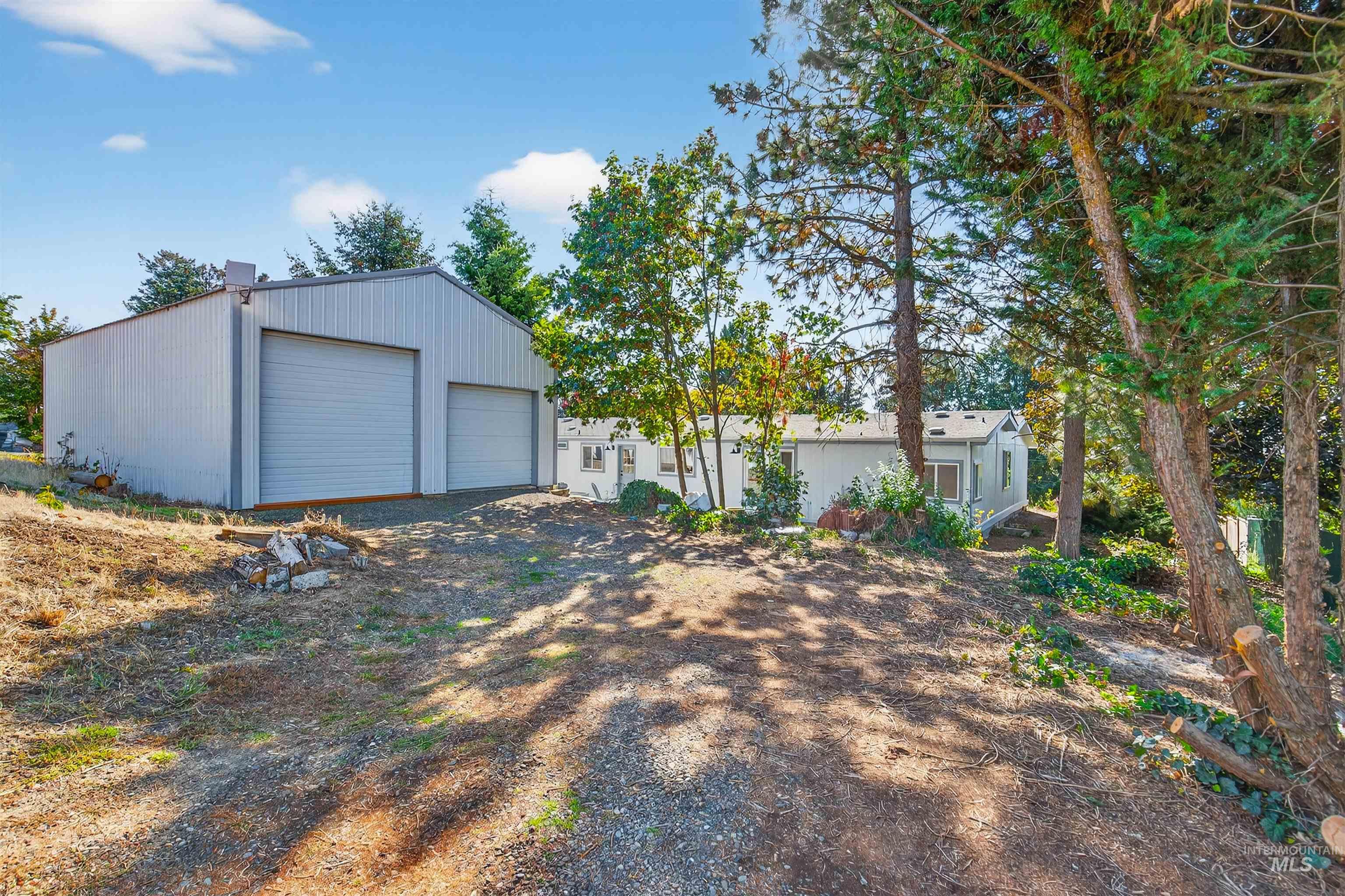 128 E Persimmon St, Genesee, Idaho 83832, 3 Bedrooms, 2 Bathrooms, Residential For Sale, Price $414,000,MLS 98964585