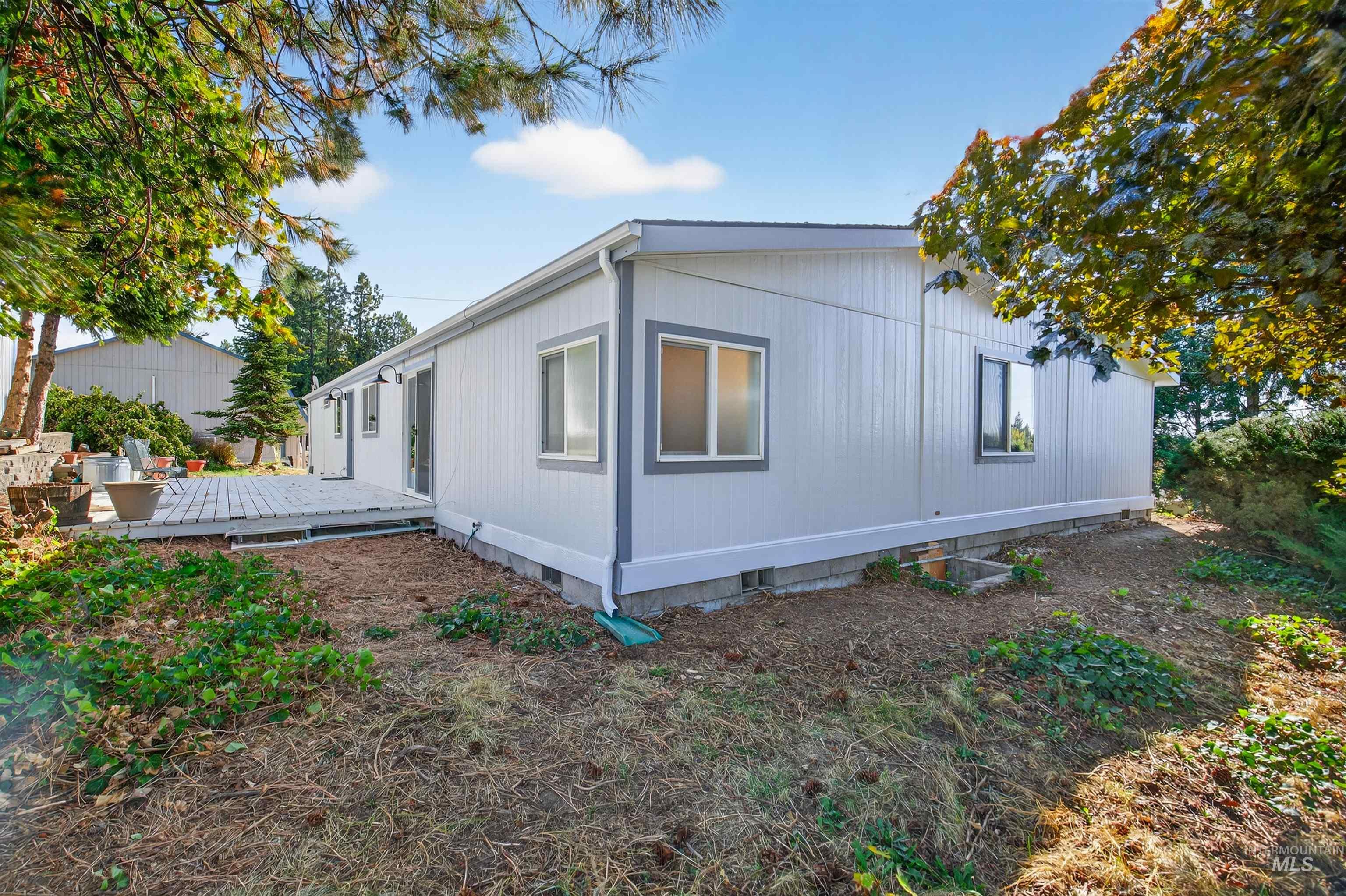 128 E Persimmon St, Genesee, Idaho 83832, 3 Bedrooms, 2 Bathrooms, Residential For Sale, Price $414,000, 98964585