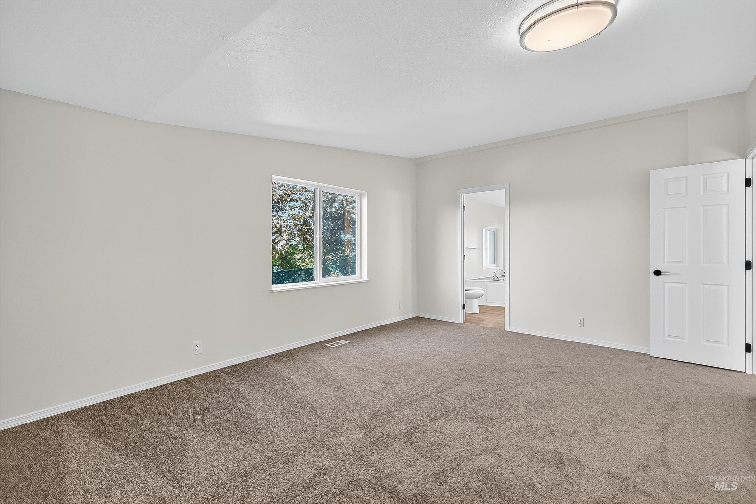 128 E Persimmon St, Genesee, Idaho 83832, 3 Bedrooms, 2 Bathrooms, Residential For Sale, Price $414,000, 98964585