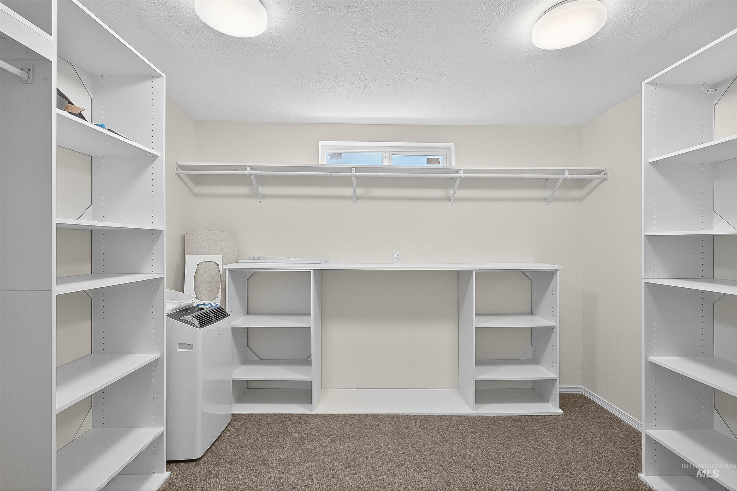 128 E Persimmon St, Genesee, Idaho 83832, 3 Bedrooms, 2 Bathrooms, Residential For Sale, Price $414,000, 98964585