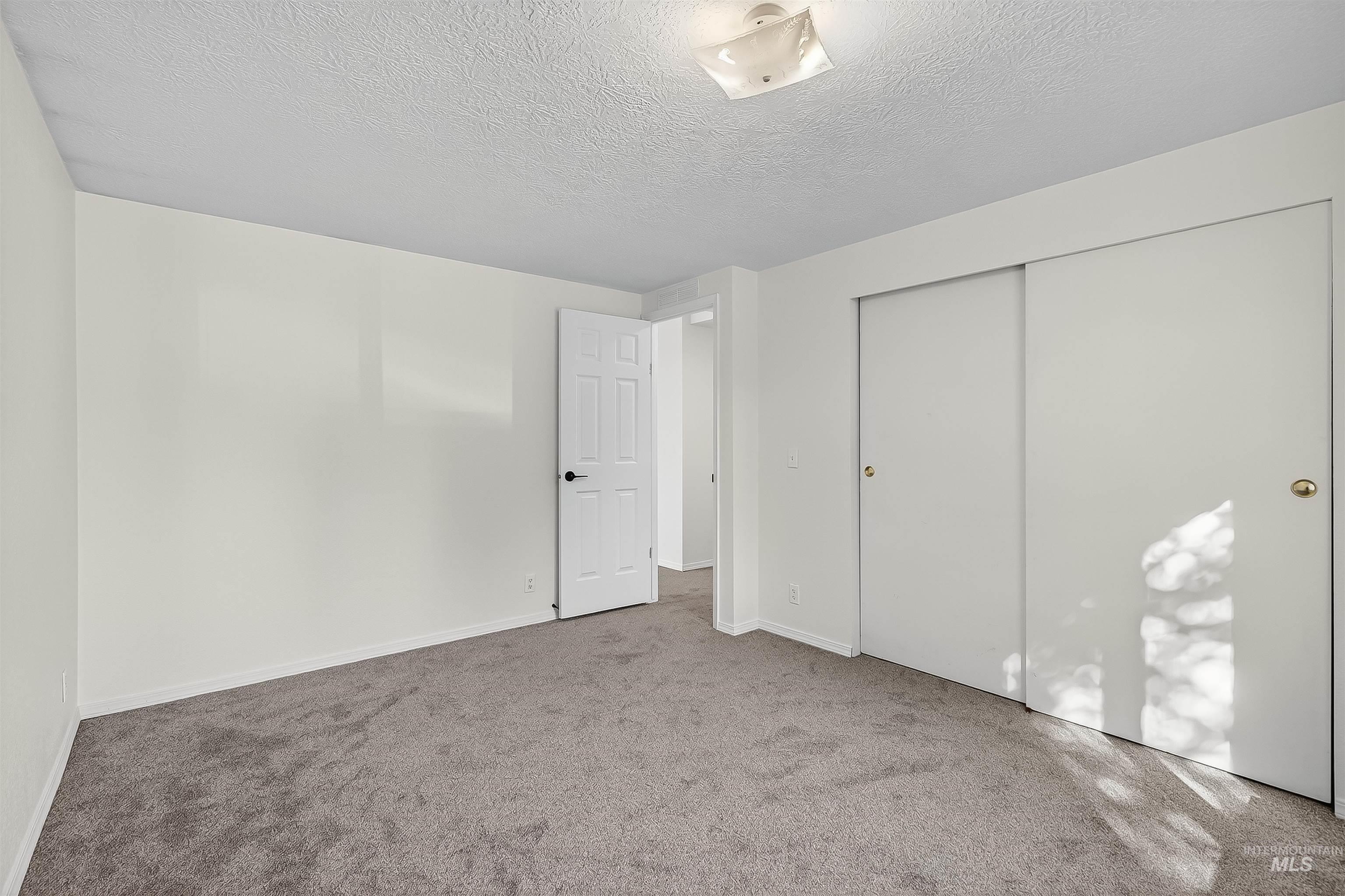 128 E Persimmon St, Genesee, Idaho 83832, 3 Bedrooms, 2 Bathrooms, Residential For Sale, Price $414,000, 98964585