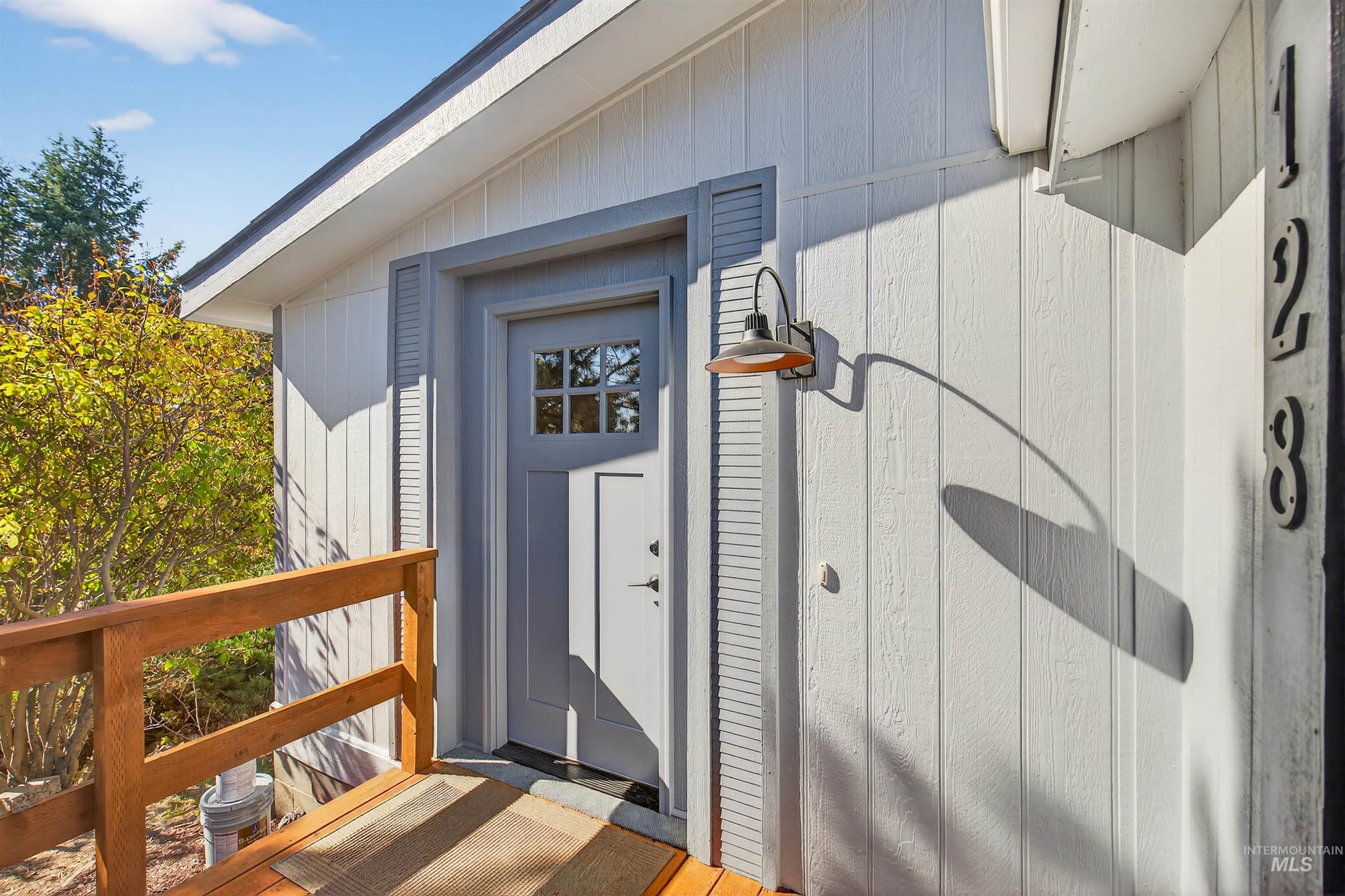 128 E Persimmon St, Genesee, Idaho 83832, 3 Bedrooms, 2 Bathrooms, Residential For Sale, Price $414,000, 98964585