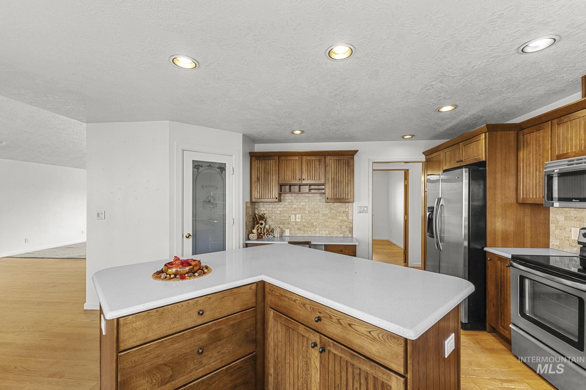 7978 Baseline RD., Melba, Idaho 83641, 3 Bedrooms, 2 Bathrooms, Residential For Sale, Price $859,900,MLS 98964587