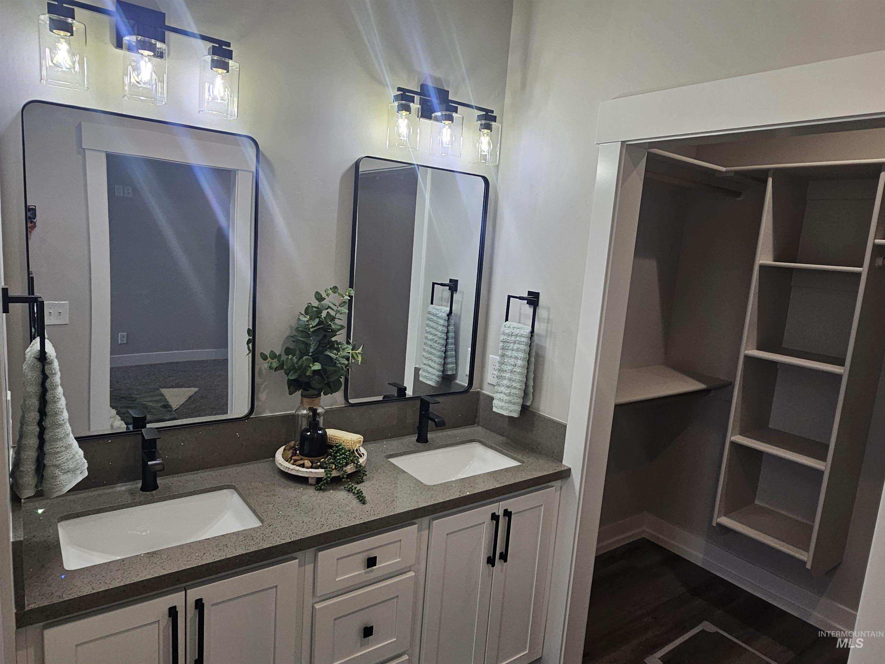 1212 Bronze Drive, Rupert, Idaho 83350, 4 Bedrooms, 2 Bathrooms, Residential For Sale, Price $369,000,MLS 98964594