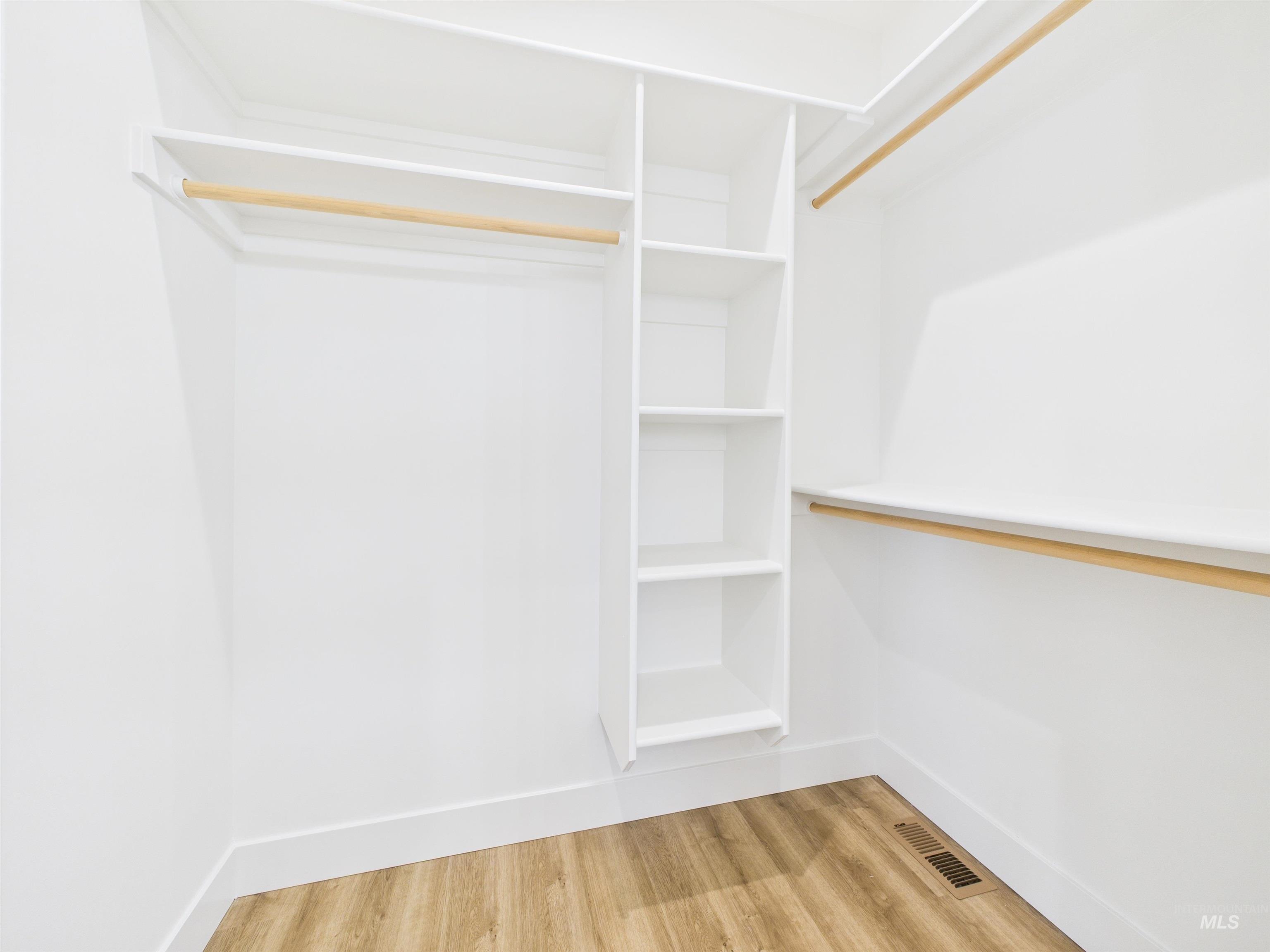 1216 Bronze Drive, Rupert, Idaho 83350, 4 Bedrooms, 2 Bathrooms, Residential For Sale, Price $369,000,MLS 98964595