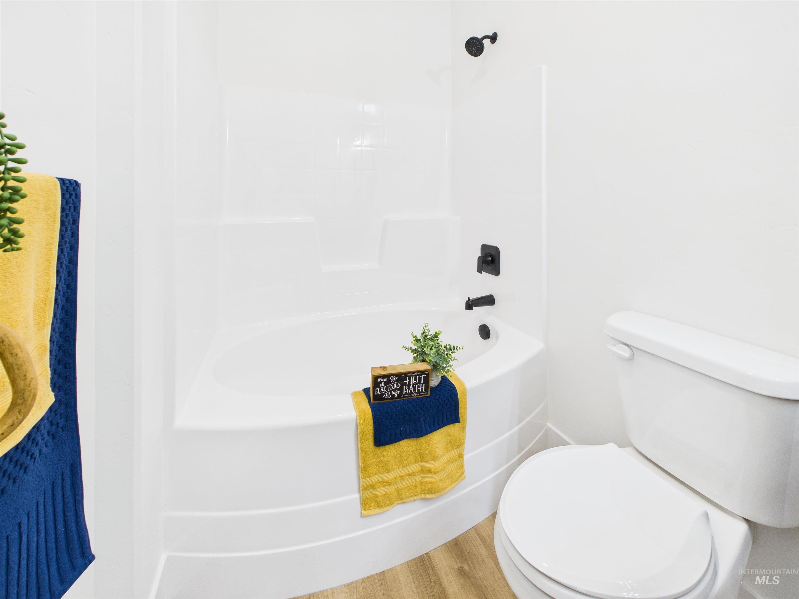 1216 Bronze Drive, Rupert, Idaho 83350, 4 Bedrooms, 2 Bathrooms, Residential For Sale, Price $369,000,MLS 98964595