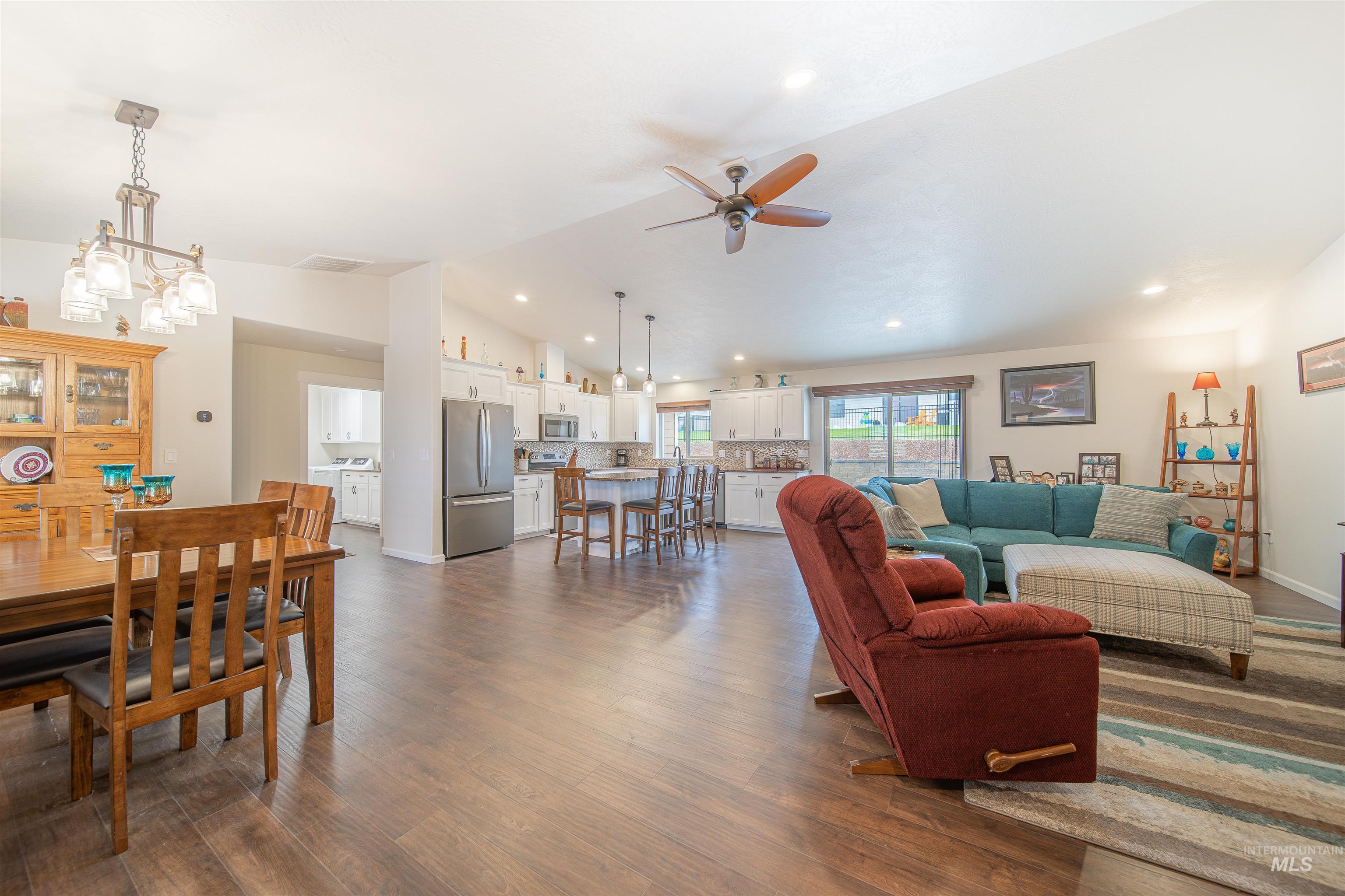 1727 Canyon Crest Way, Lewiston, Idaho 83501, 3 Bedrooms, 2 Bathrooms, Residential For Sale, Price $575,000,MLS 98964597