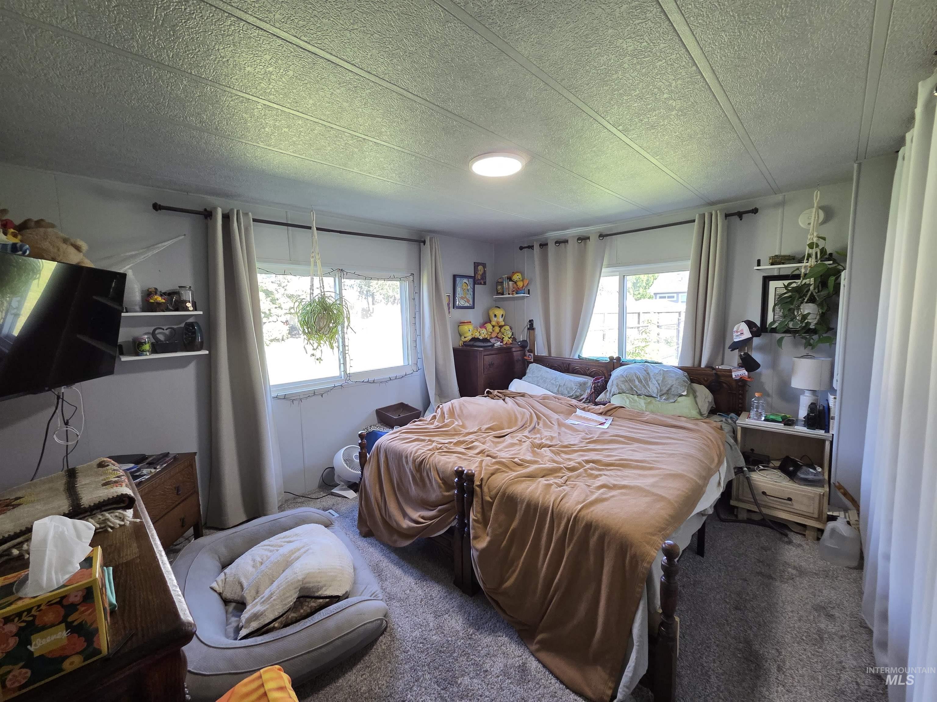 1610 S Midland Blvd, Nampa, Idaho 83686-2900, 3 Bedrooms, 2 Bathrooms, Residential For Sale, Price $349,900,MLS 98964608