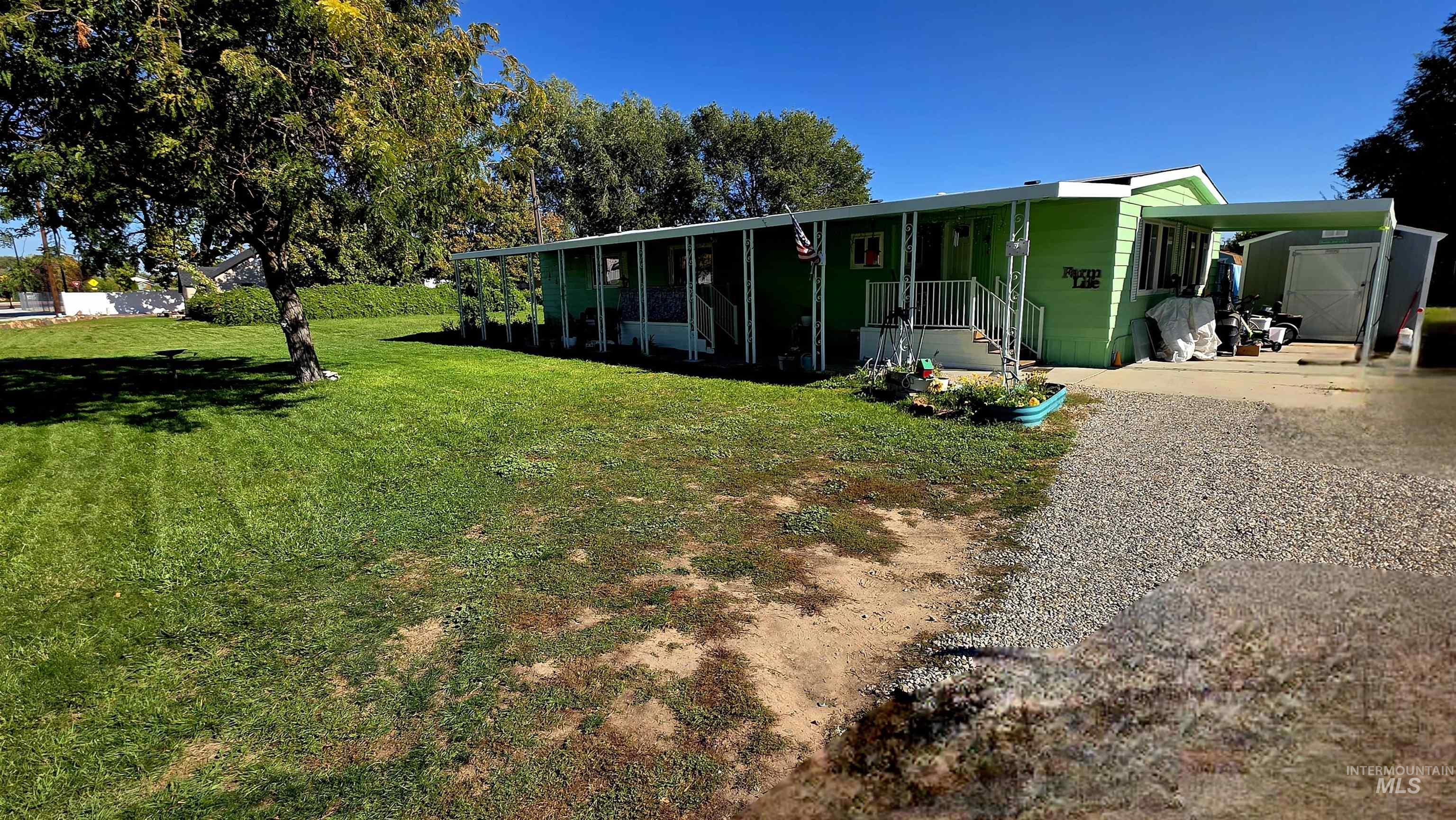 1610 S Midland Blvd, Nampa, Idaho 83686-2900, 3 Bedrooms, 2 Bathrooms, Residential For Sale, Price $349,900,MLS 98964608