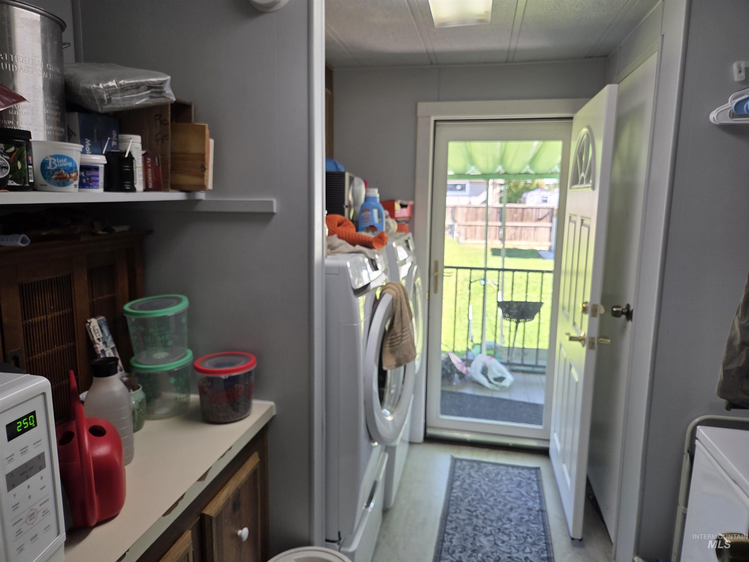 1610 S Midland Blvd, Nampa, Idaho 83686-2900, 3 Bedrooms, 2 Bathrooms, Residential For Sale, Price $349,900,MLS 98964608