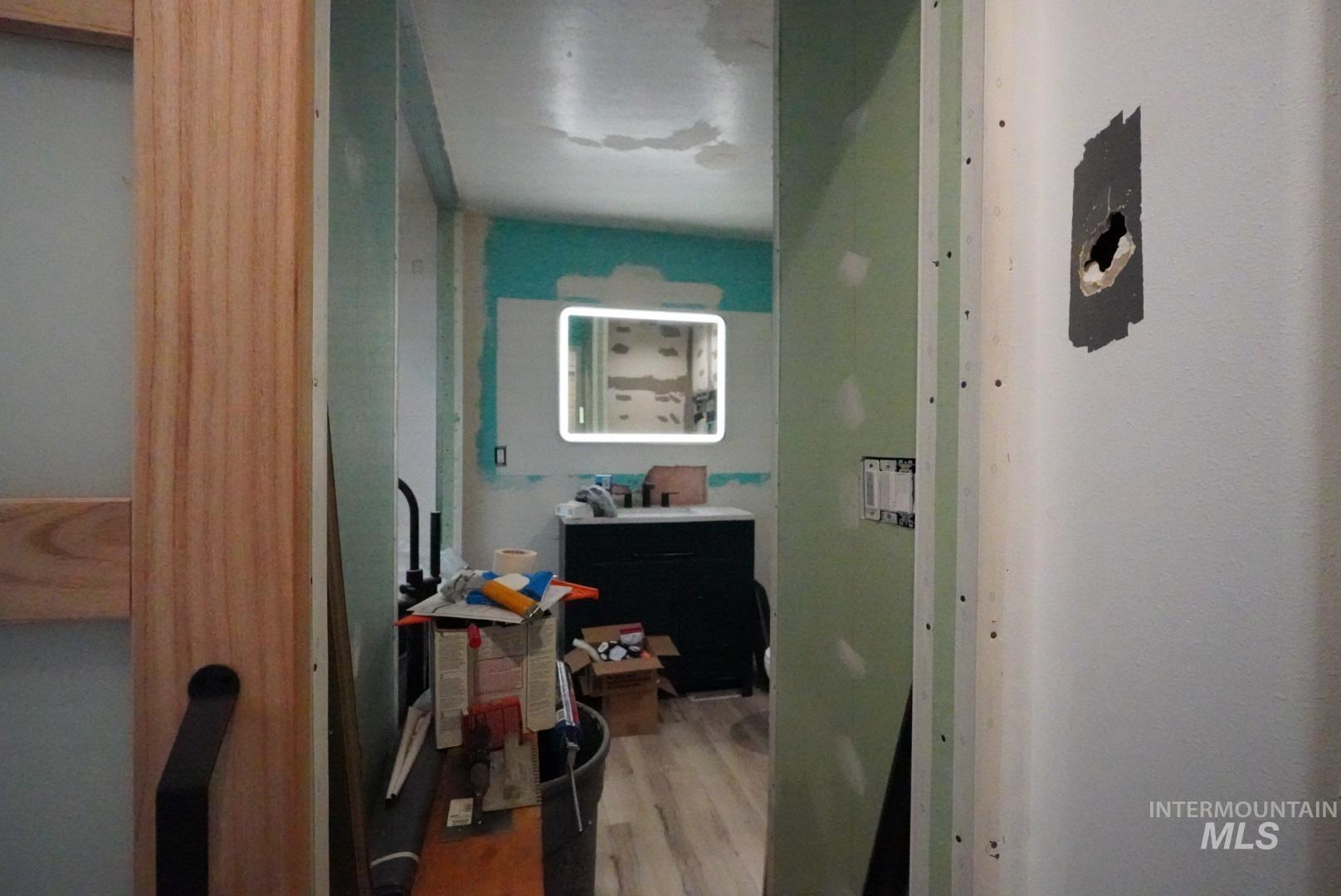 238 Dorothy Ave., Gooding, Idaho 83330, 4 Bedrooms, 2.5 Bathrooms, Residential For Sale, Price $325,000,MLS 98964614