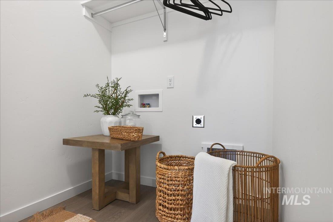 1330 W Swift Fox St, Meridian, Idaho 83634, 3 Bedrooms, 2 Bathrooms, Residential For Sale, Price $439,000,MLS 98964617