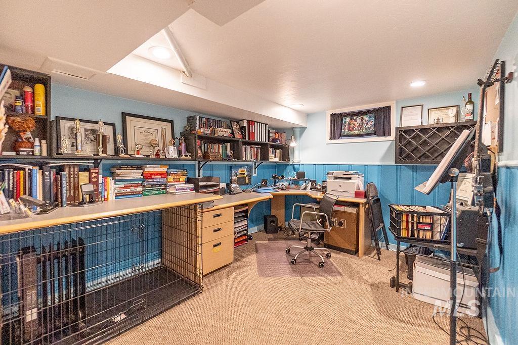 702 S Opal St, Boise, Idaho 83705, 3 Bedrooms, 2 Bathrooms, Residential For Sale, Price $535,000,MLS 98964621