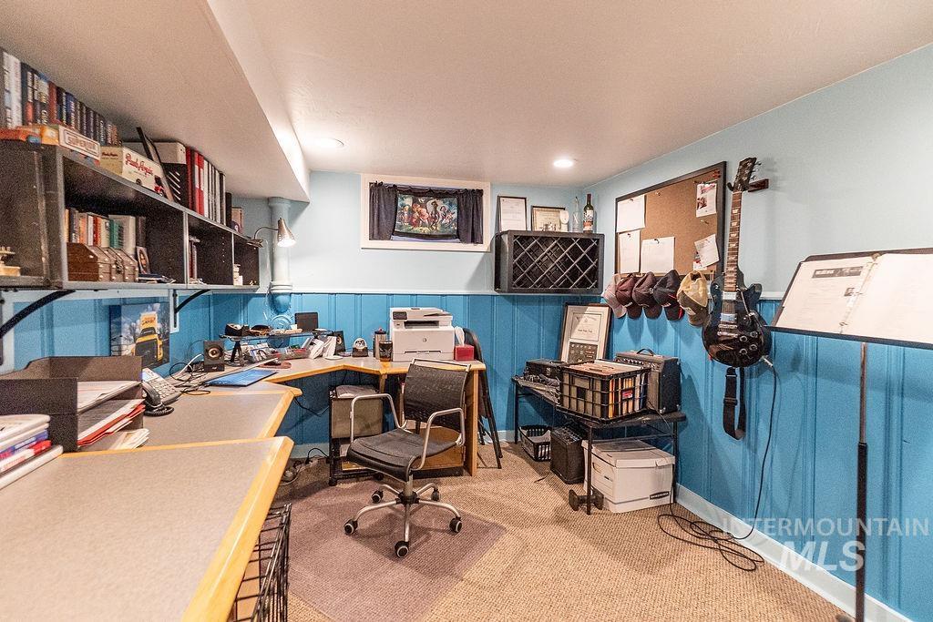 702 S Opal St, Boise, Idaho 83705, 3 Bedrooms, 2 Bathrooms, Residential For Sale, Price $535,000,MLS 98964621