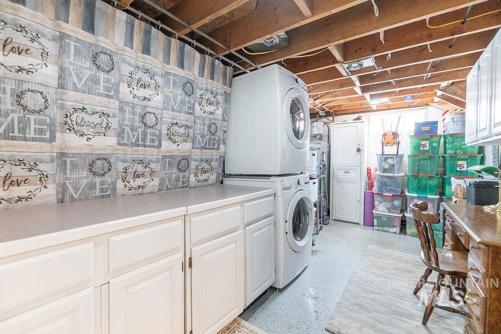 702 S Opal St, Boise, Idaho 83705, 3 Bedrooms, 2 Bathrooms, Residential For Sale, Price $535,000,MLS 98964621