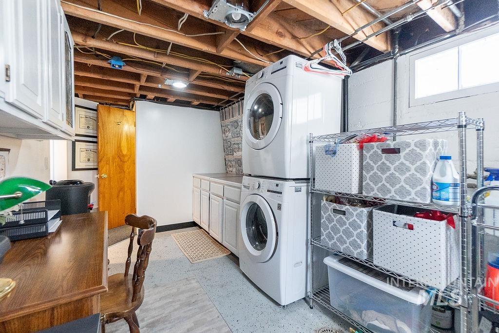 702 S Opal St, Boise, Idaho 83705, 3 Bedrooms, 2 Bathrooms, Residential For Sale, Price $535,000,MLS 98964621