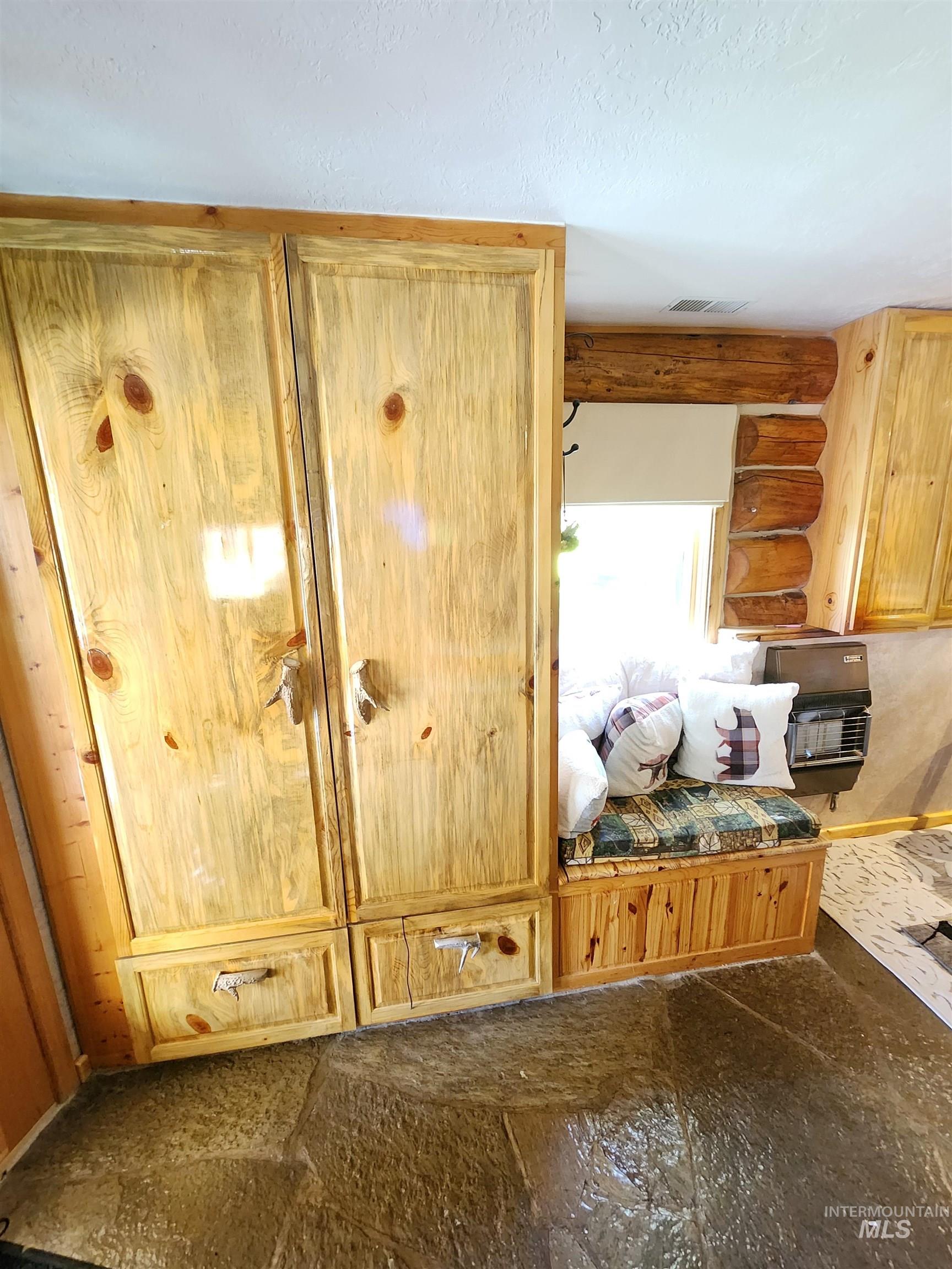 483 N Alpine Circle, Pine, Idaho 83647, 4 Bedrooms, 3 Bathrooms, Residential For Sale, Price $1,200,000,MLS 98964626