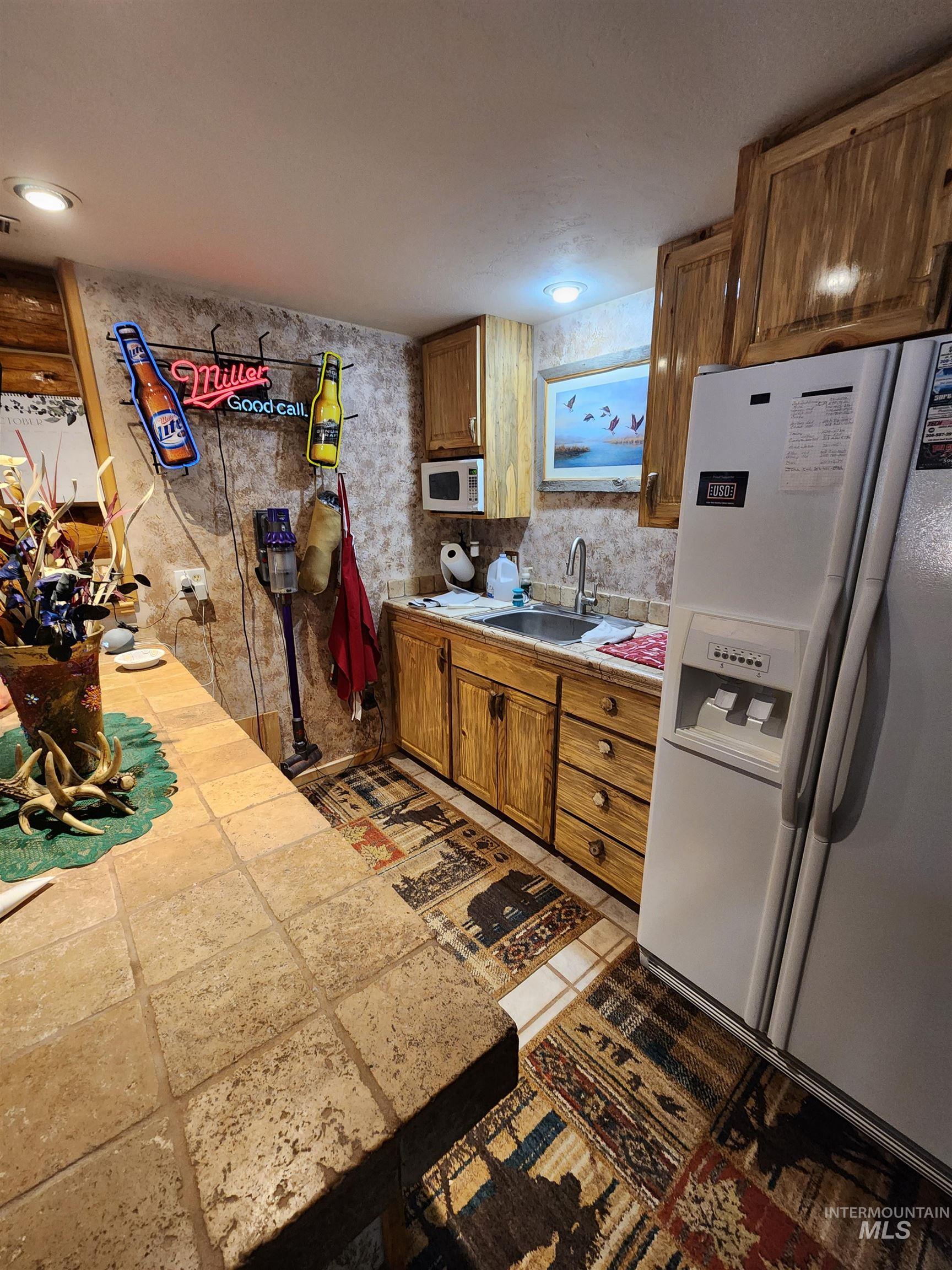 483 N Alpine Circle, Pine, Idaho 83647, 4 Bedrooms, 3 Bathrooms, Residential For Sale, Price $1,200,000, 98964626