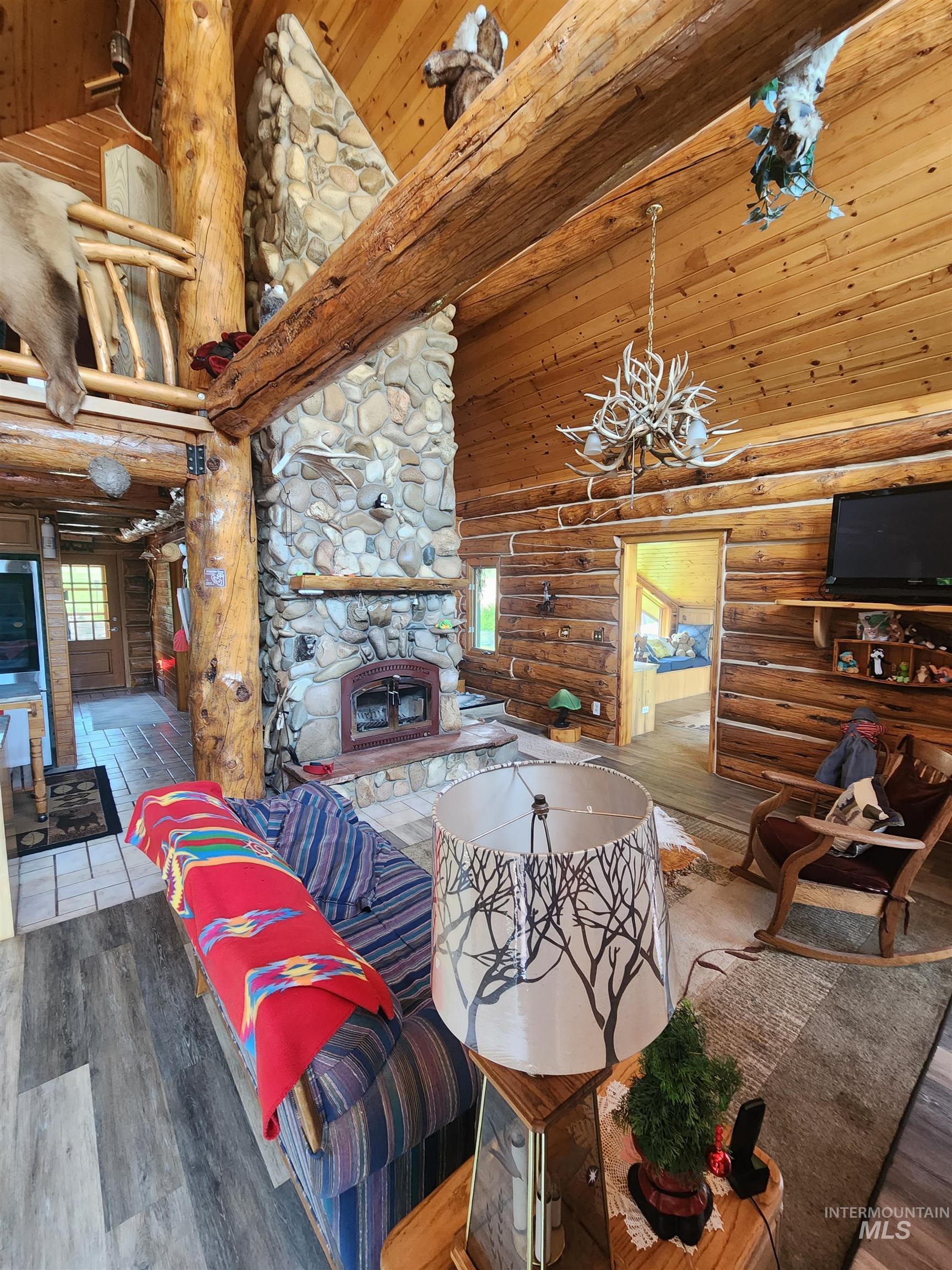 483 N Alpine Circle, Pine, Idaho 83647, 4 Bedrooms, 3 Bathrooms, Residential For Sale, Price $1,200,000,MLS 98964626