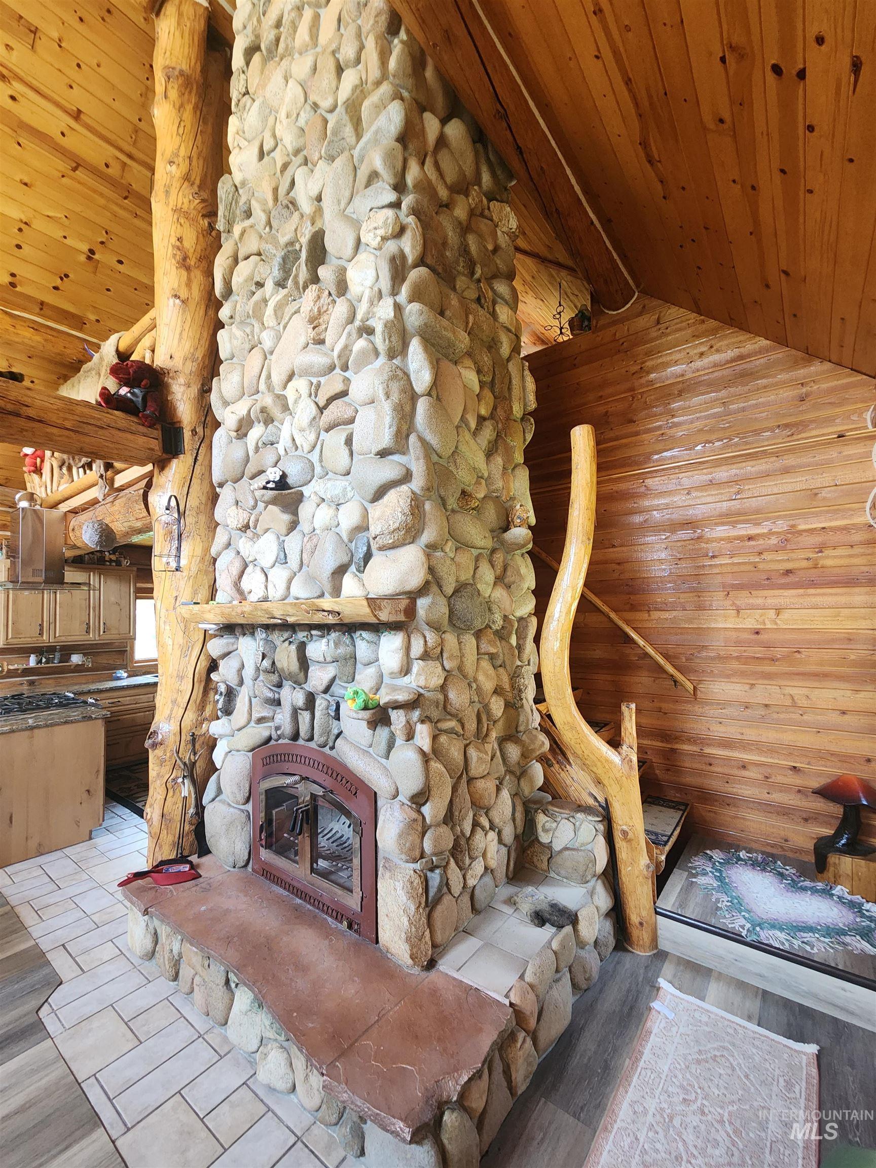 483 N Alpine Circle, Pine, Idaho 83647, 4 Bedrooms, 3 Bathrooms, Residential For Sale, Price $1,200,000,MLS 98964626