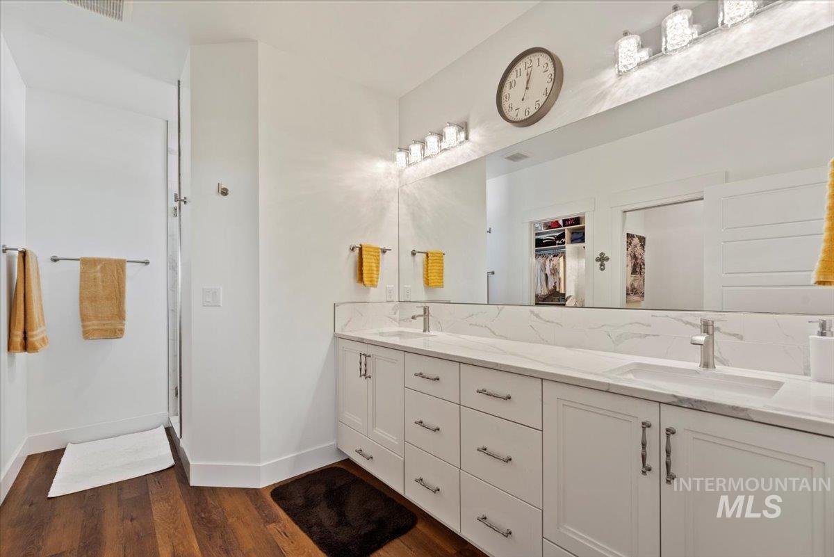 16834 Long Meadow Dr, Caldwell, Idaho 83607, 4 Bedrooms, 3.5 Bathrooms, Residential For Sale, Price $1,225,000,MLS 98964627