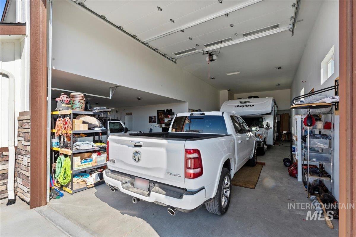 16834 Long Meadow Dr, Caldwell, Idaho 83607, 4 Bedrooms, 3.5 Bathrooms, Residential For Sale, Price $1,225,000,MLS 98964627