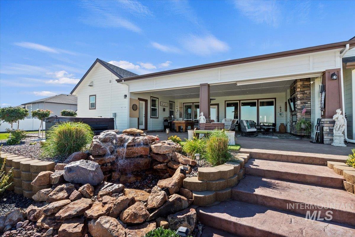 16834 Long Meadow Dr, Caldwell, Idaho 83607, 4 Bedrooms, 3.5 Bathrooms, Residential For Sale, Price $1,225,000,MLS 98964627