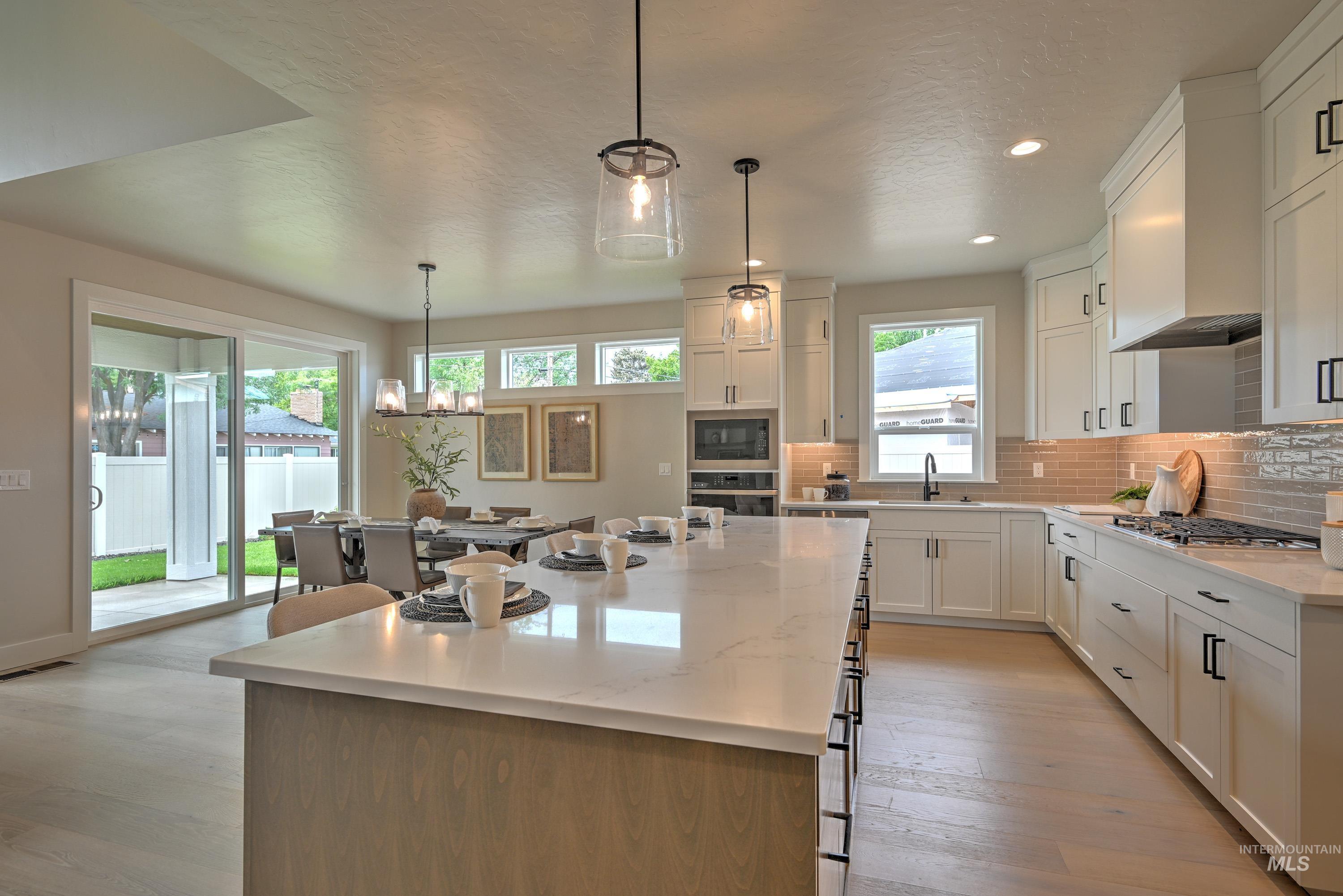 593 W Cedarburg Dr, Meridian, Idaho 83642-2599, 3 Bedrooms, 2.5 Bathrooms, Residential For Sale, Price $629,900,MLS 98964645