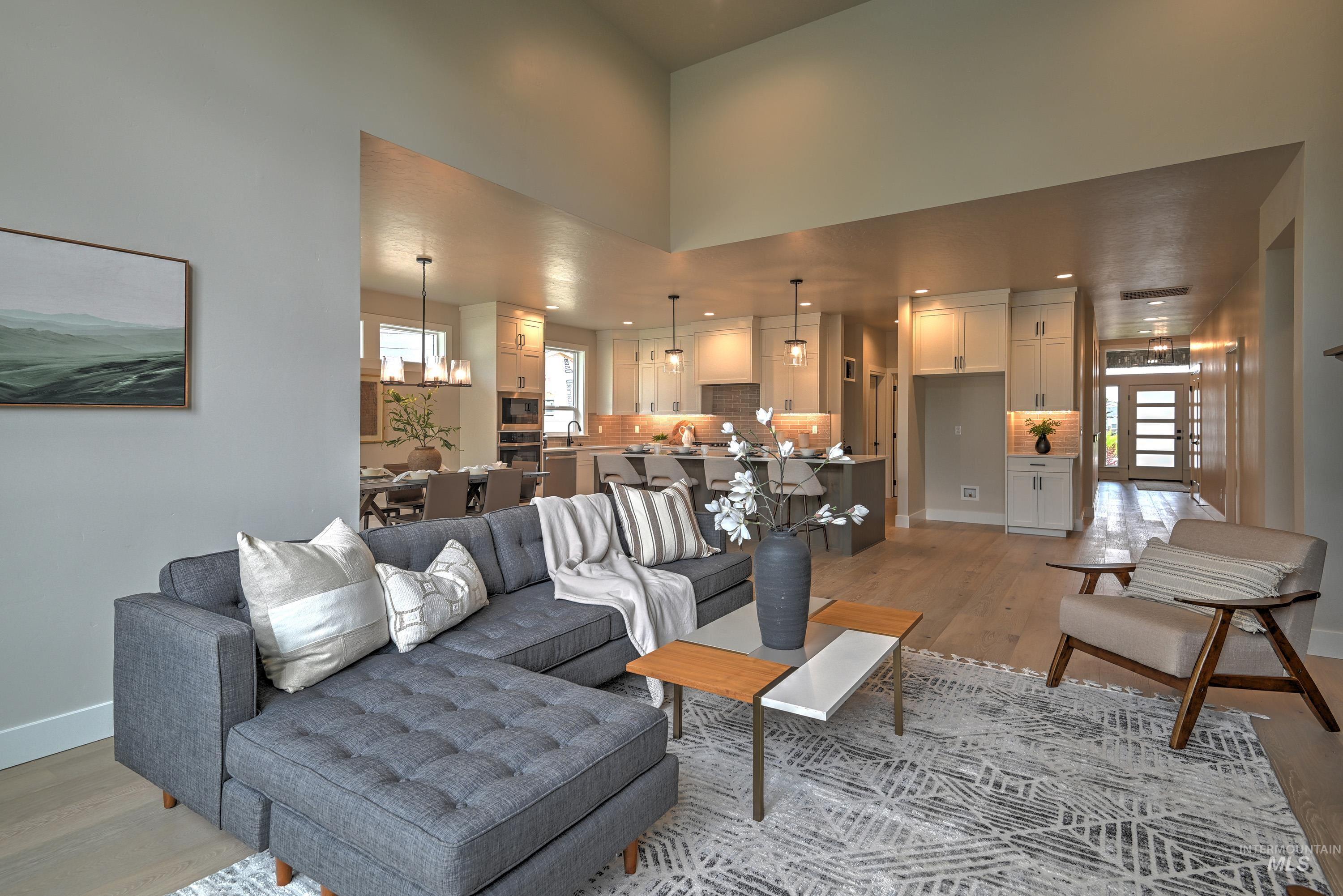 593 W Cedarburg Dr, Meridian, Idaho 83642-2599, 3 Bedrooms, 2.5 Bathrooms, Residential For Sale, Price $629,900,MLS 98964645