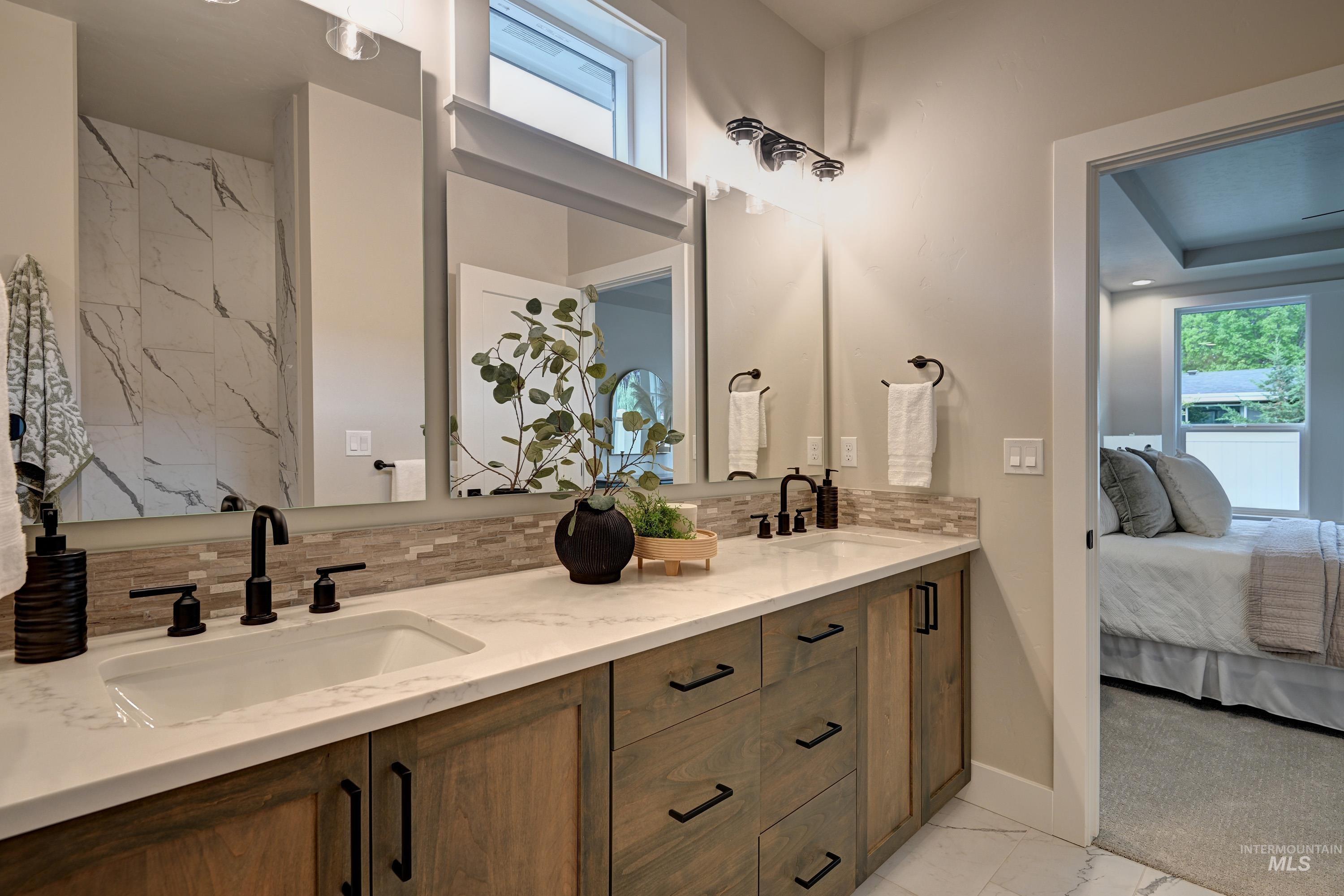 593 W Cedarburg Dr, Meridian, Idaho 83642-2599, 3 Bedrooms, 2.5 Bathrooms, Residential For Sale, Price $629,900,MLS 98964645