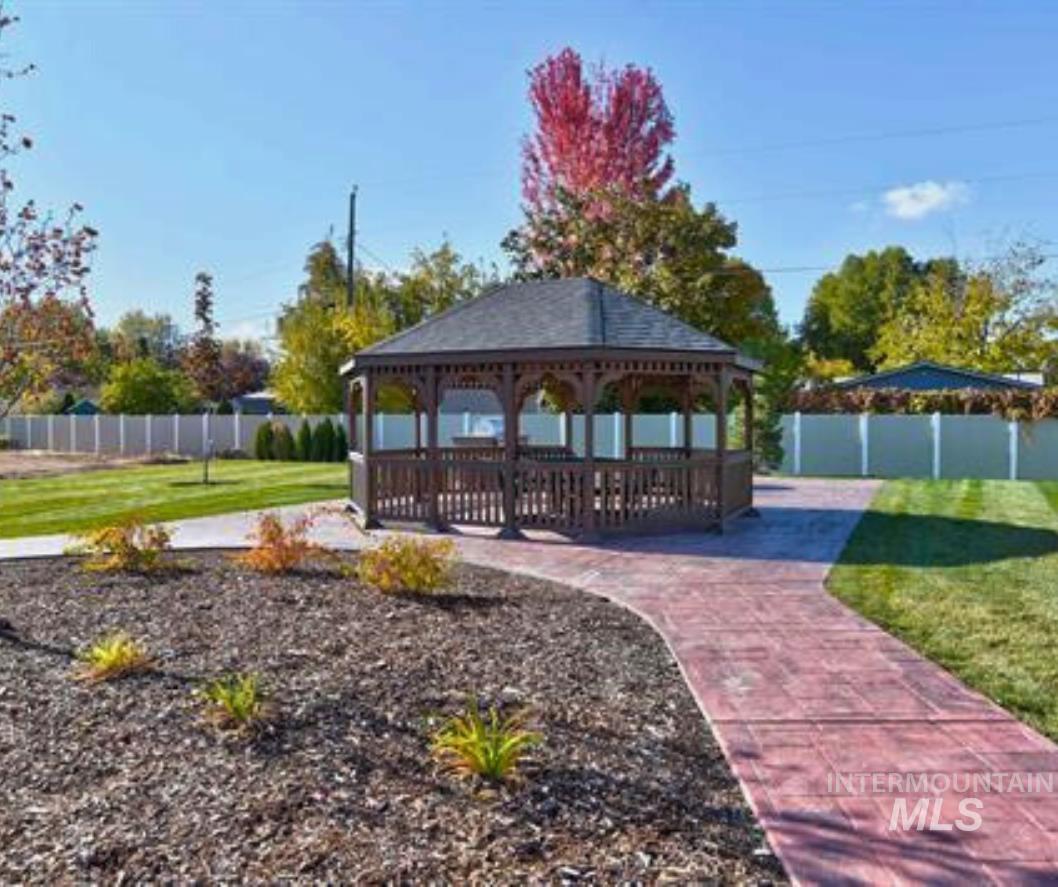 593 W Cedarburg Dr, Meridian, Idaho 83642-2599, 3 Bedrooms, 2.5 Bathrooms, Residential For Sale, Price $629,900,MLS 98964645