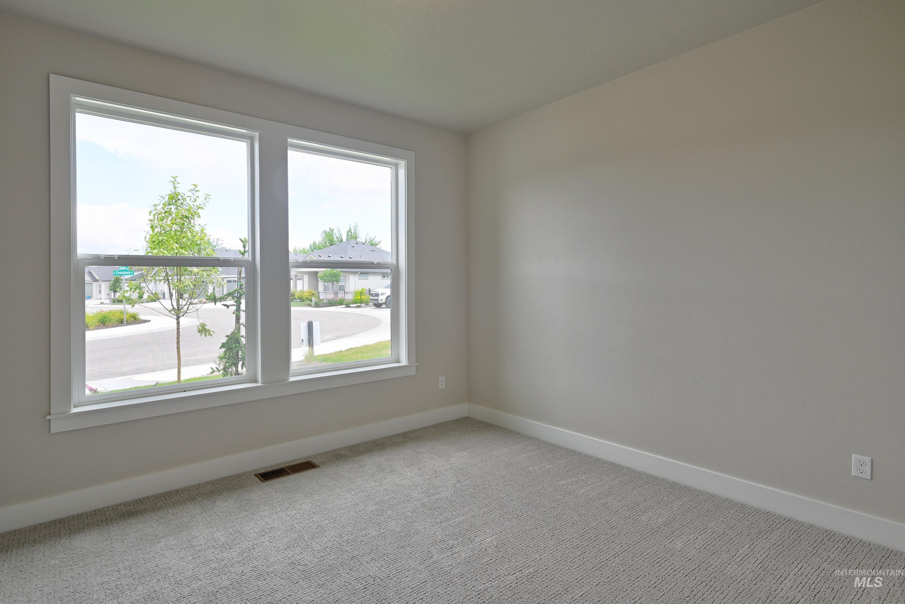 593 W Cedarburg Dr, Meridian, Idaho 83642-2599, 3 Bedrooms, 2.5 Bathrooms, Residential For Sale, Price $629,900,MLS 98964645