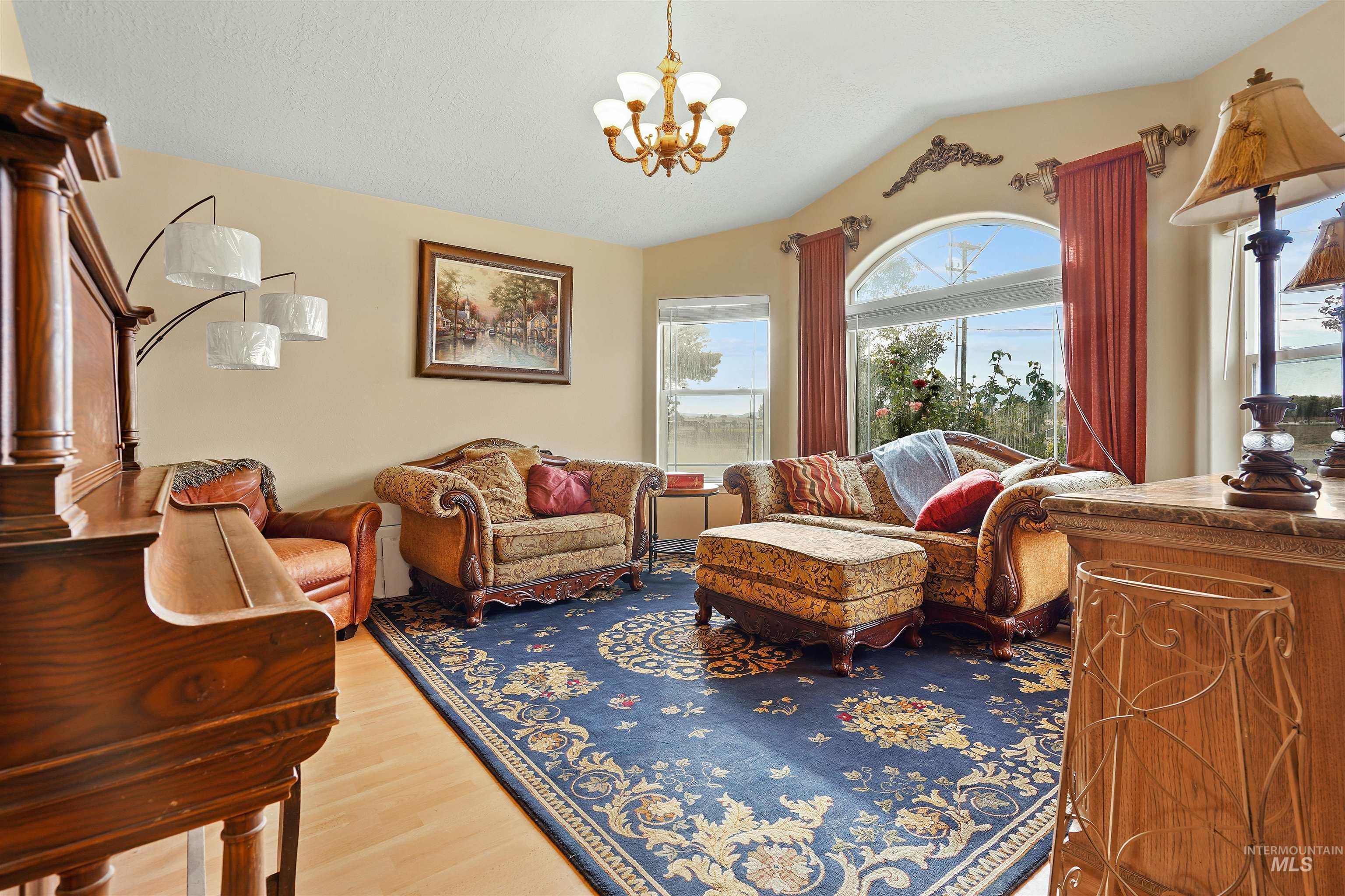 500 E 19th Street, Burley, Idaho 83318, 4 Bedrooms, 3 Bathrooms, Residential For Sale, Price $430,000,MLS 98964646