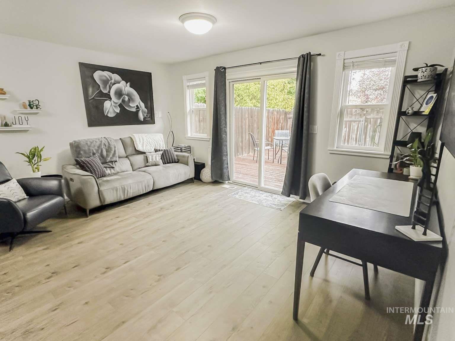 3212 S Capistrano Ave, Boise, Idaho 83705, 2 Bedrooms, 3 Bathrooms, Residential For Sale, Price $349,900,MLS 98964648