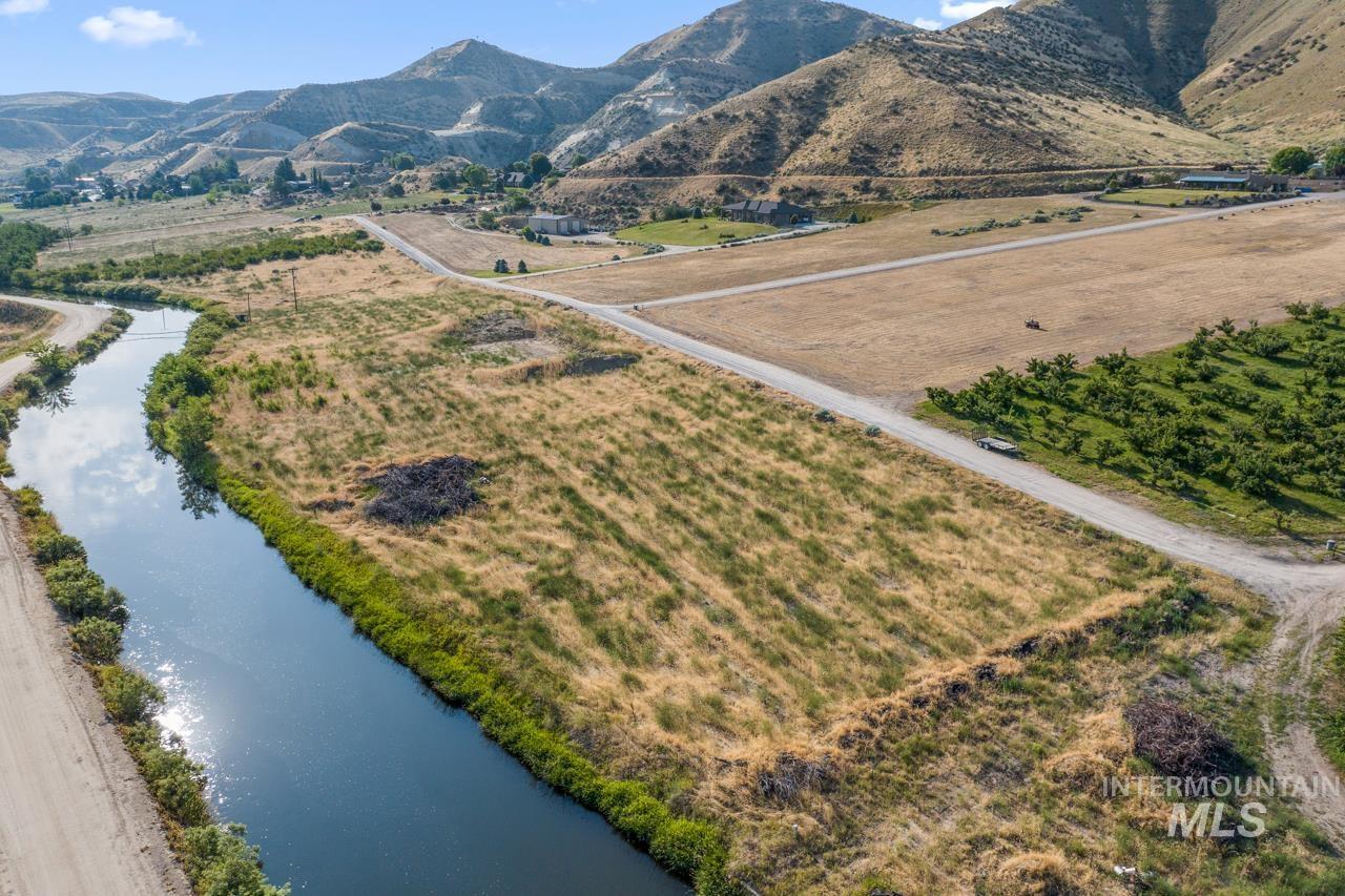 1XX Hermosa Ln, Emmett, Idaho 83617, Land For Sale, Price $445,000,MLS 98964653